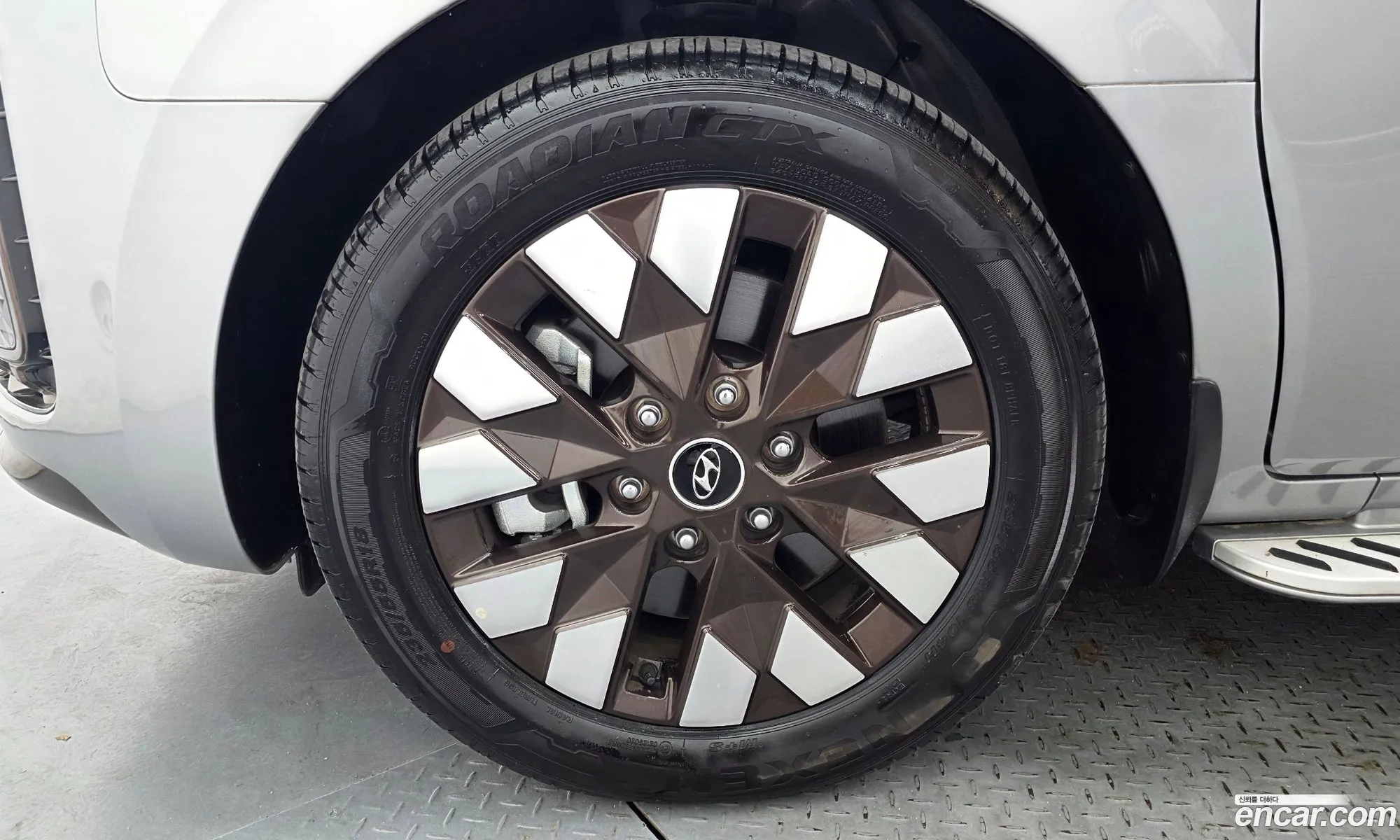 Hyundai Staria 2023 — 13