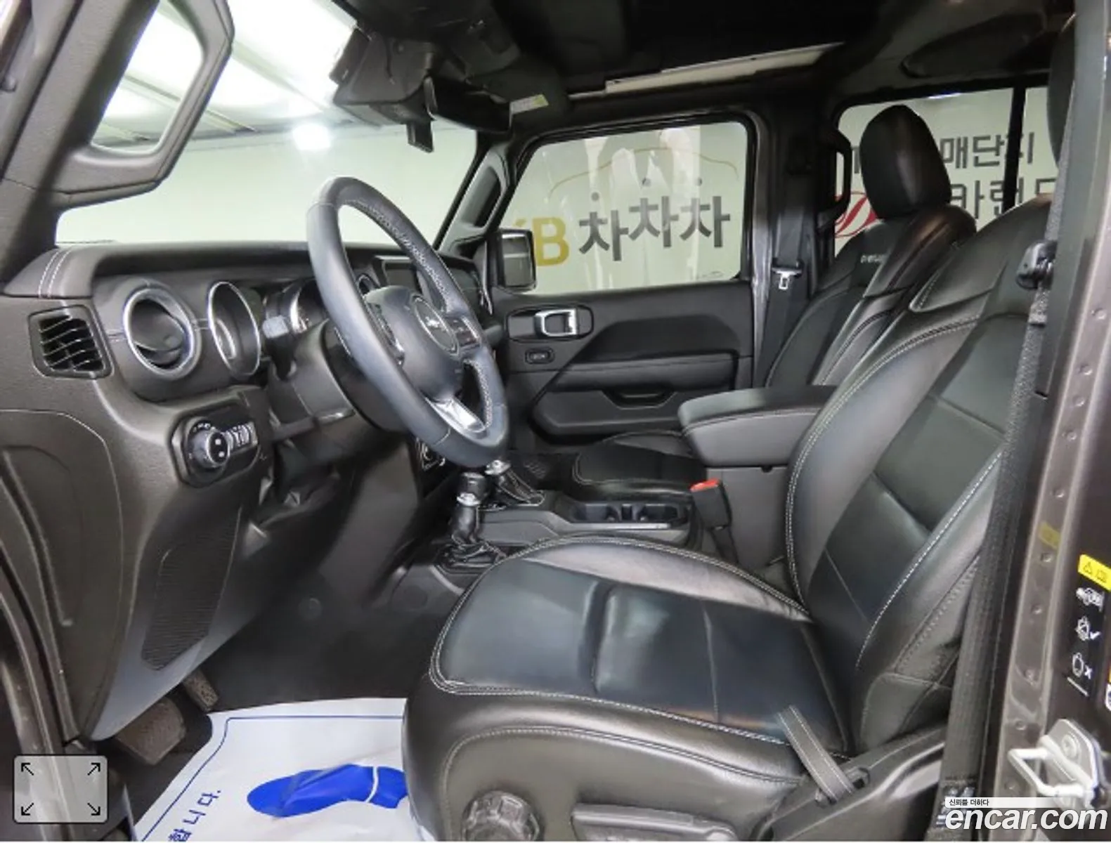 Jeep Wrangler 2022 — 2