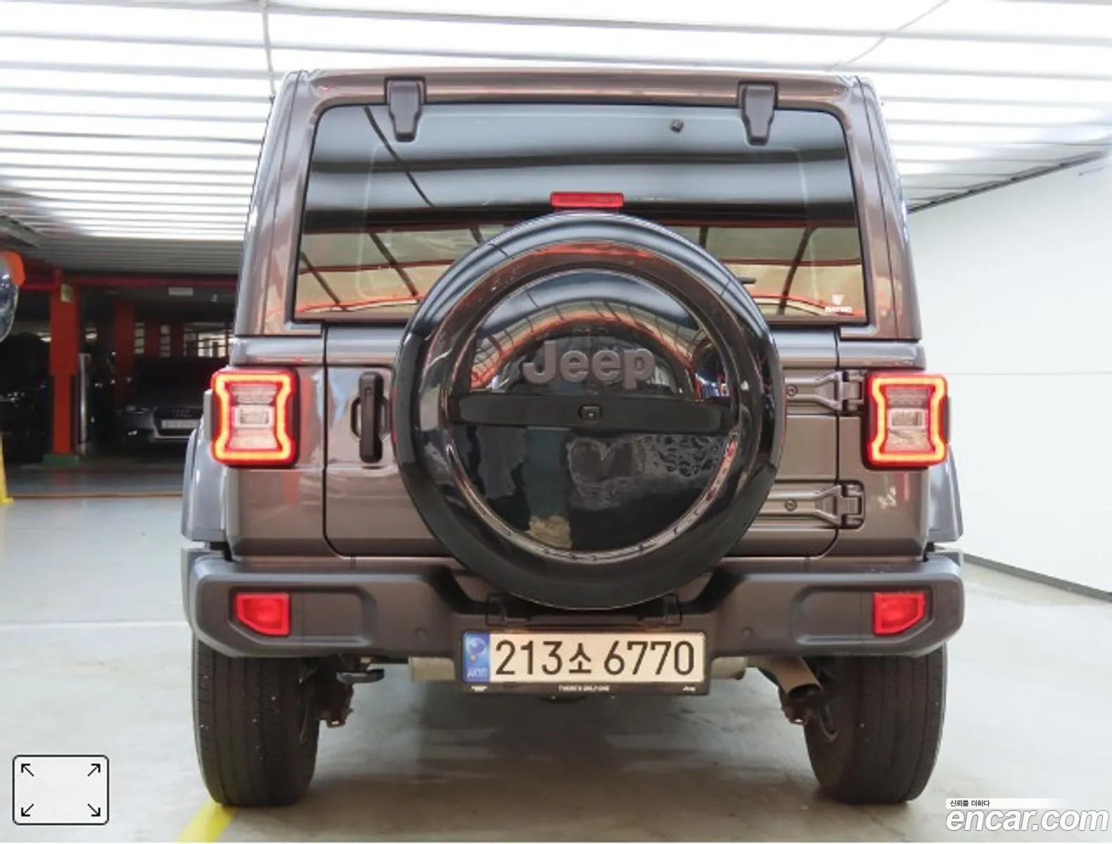 Jeep Wrangler 2022 — 12