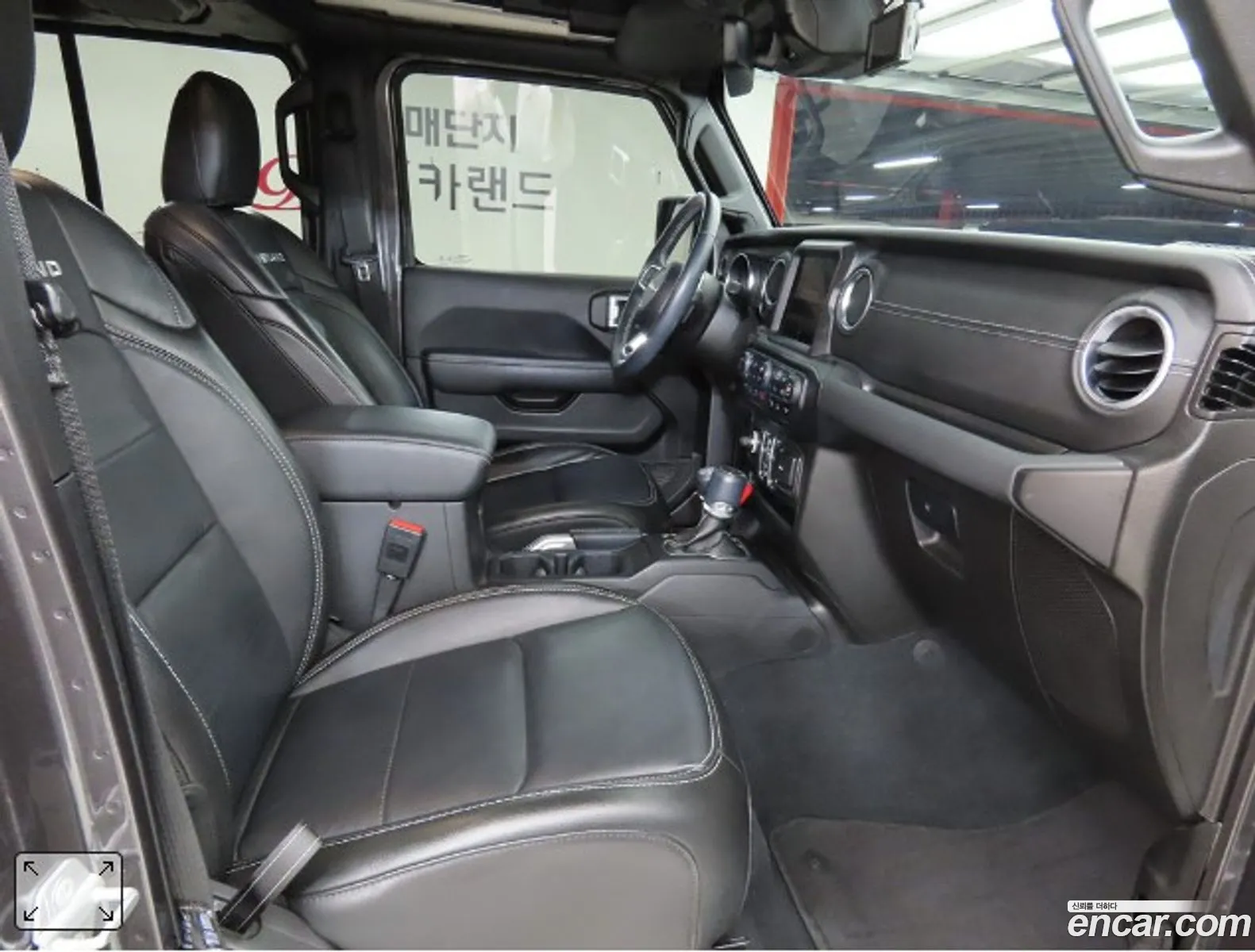 Jeep Wrangler 2022 — 3