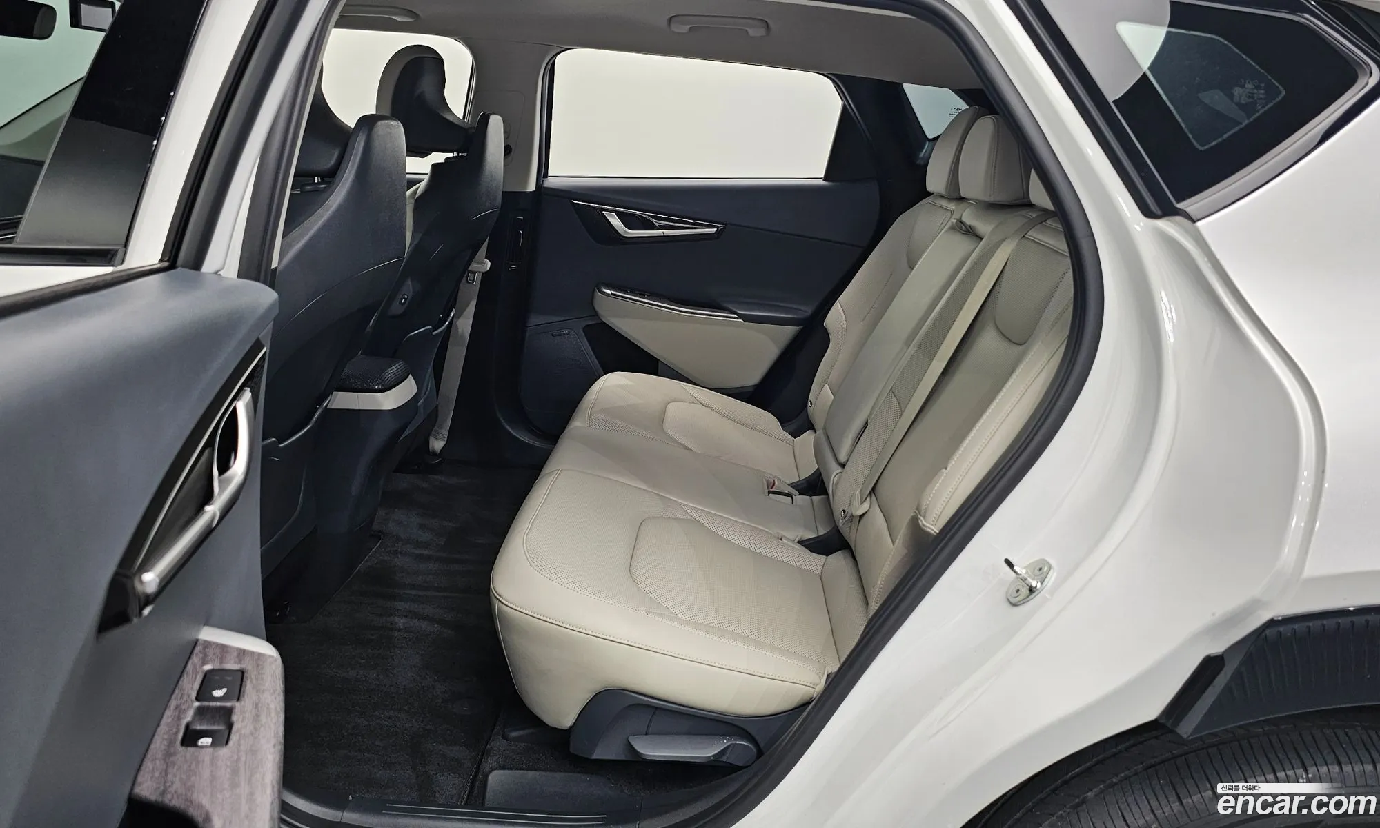 Kia EV6 2023 — 17