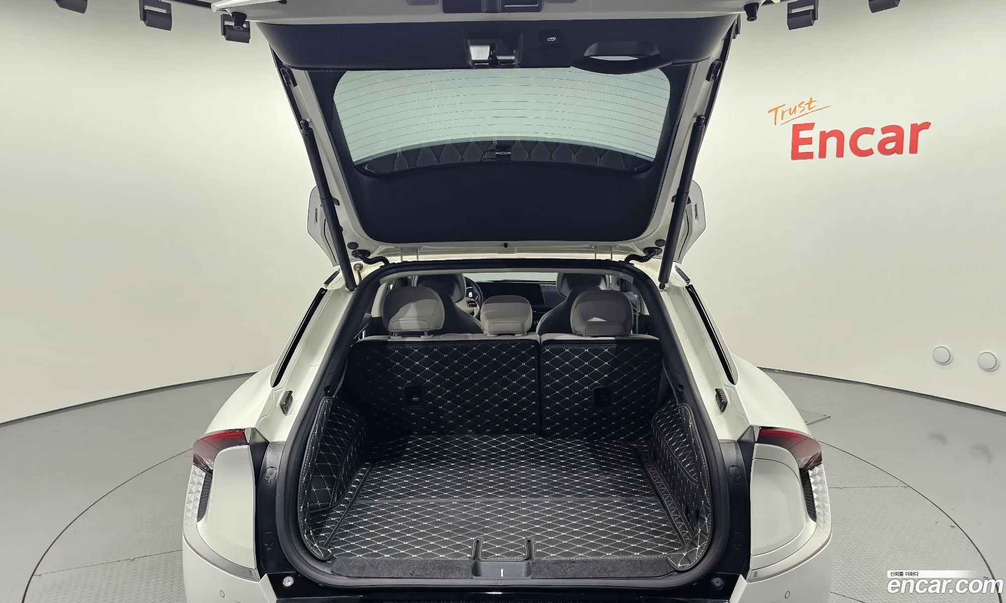 Kia EV6 2023 — 30