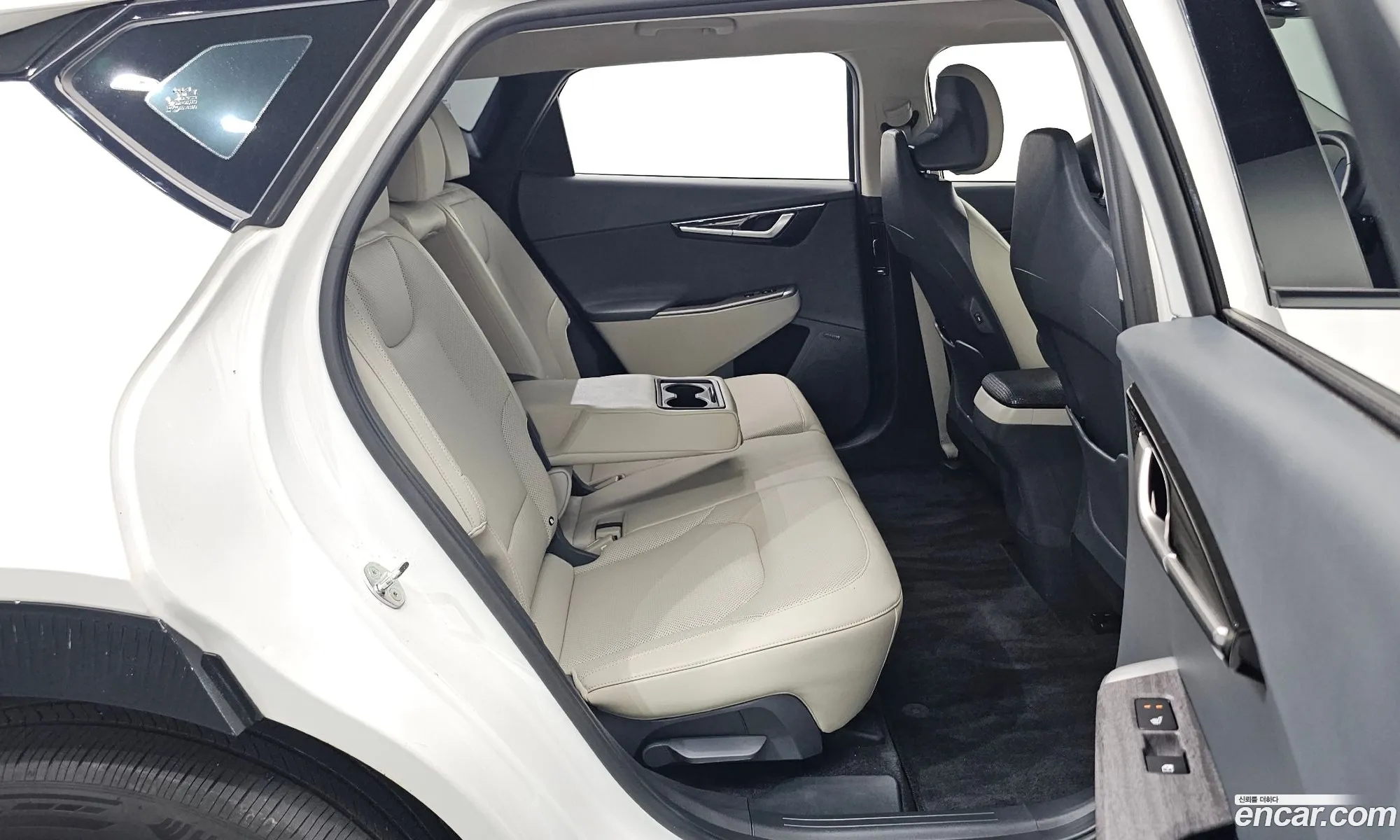 Kia EV6 2023 — 18
