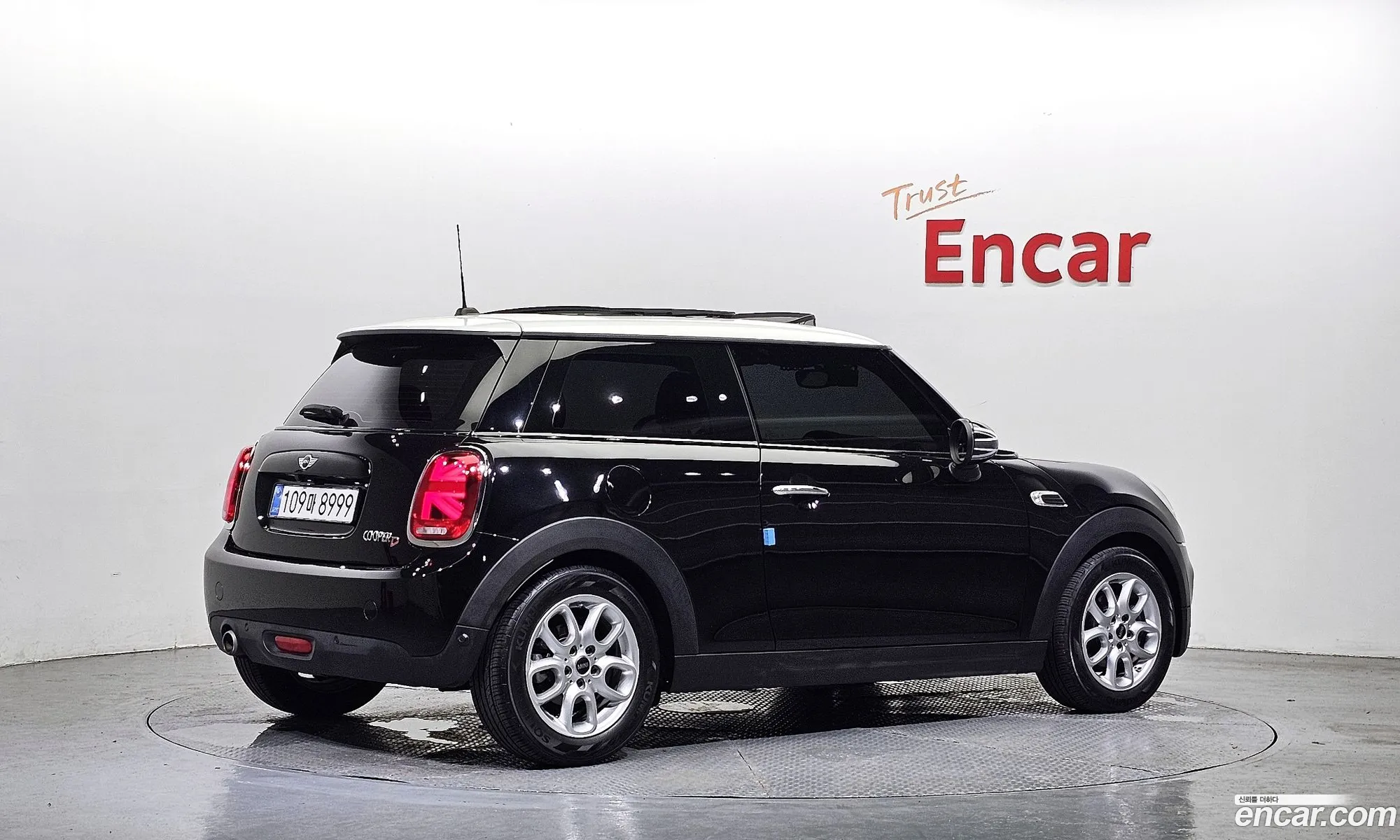 Mini Cooper D 2017 — 19