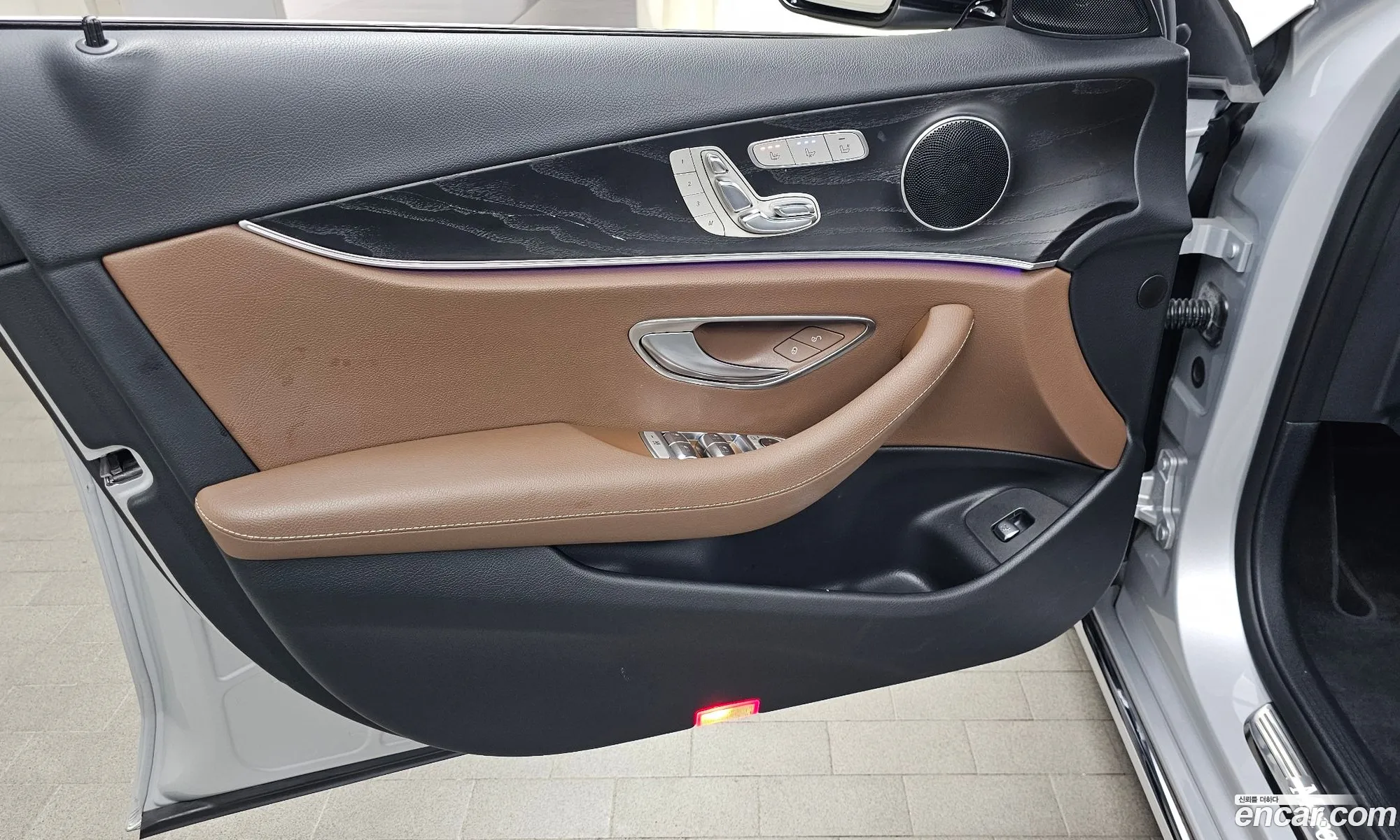 Mercedes-Benz E-Class W213 2016 WDDZF4KB5HA084100 — 28