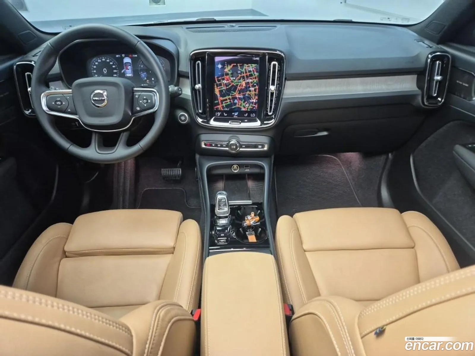 Volvo XC40 2021 — 10