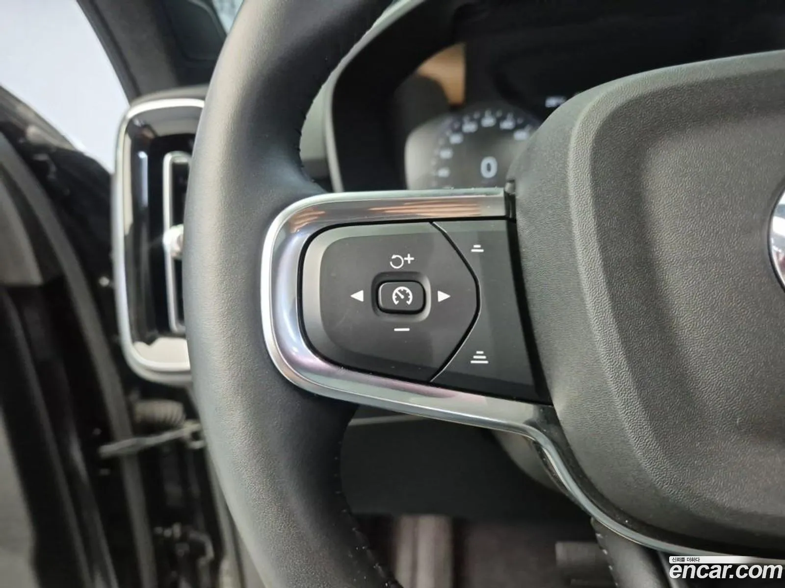 Volvo XC40 2021 — 13