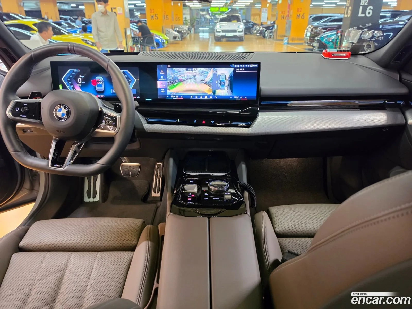 BMW 5 Series 2024 — 18