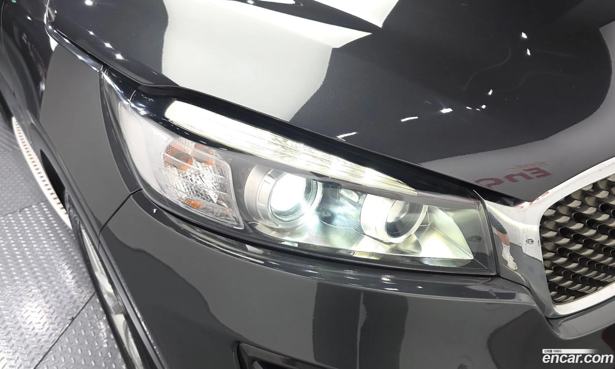 Kia Sorento 2017 KNAPS81ABHA331790 — 8