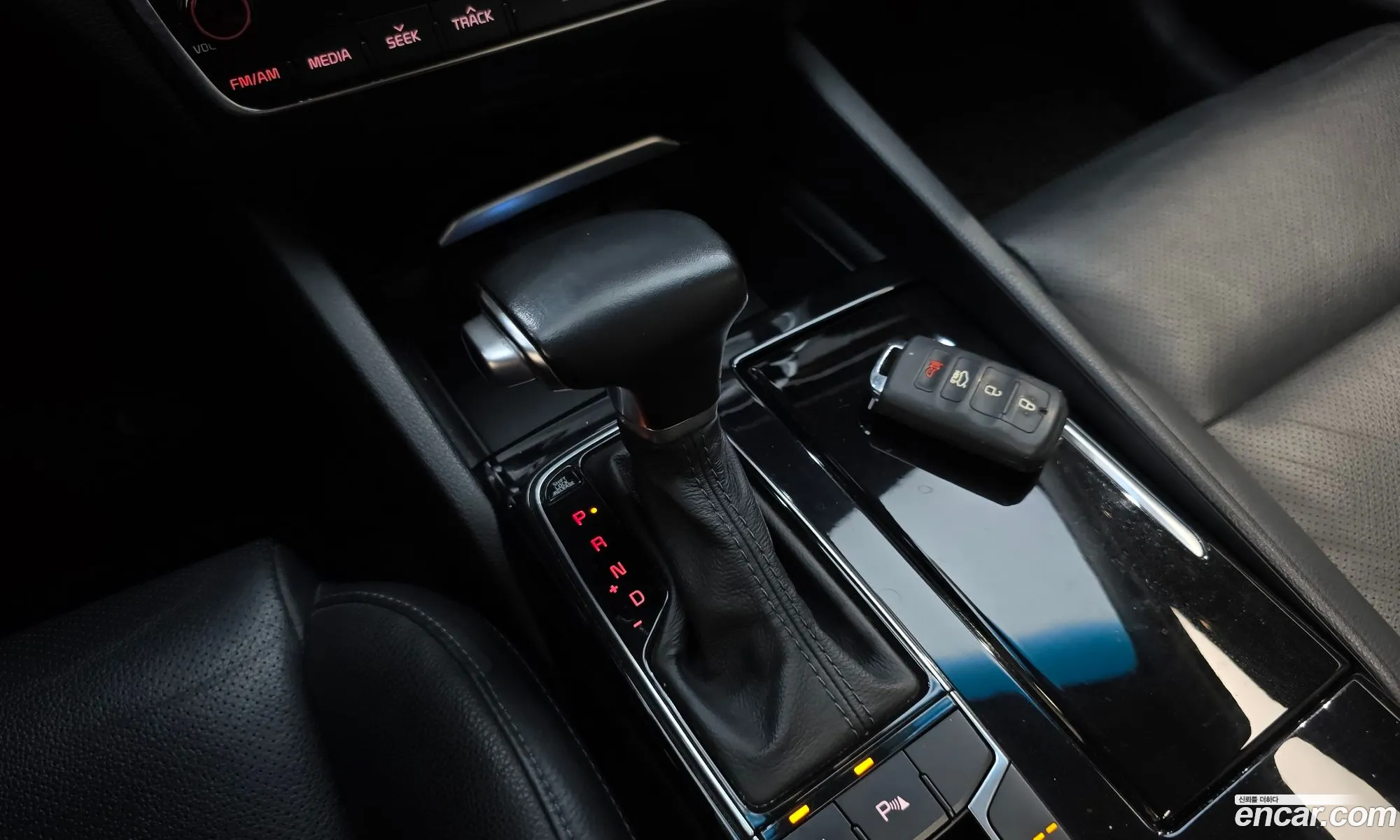 Kia K7 2016 — 14