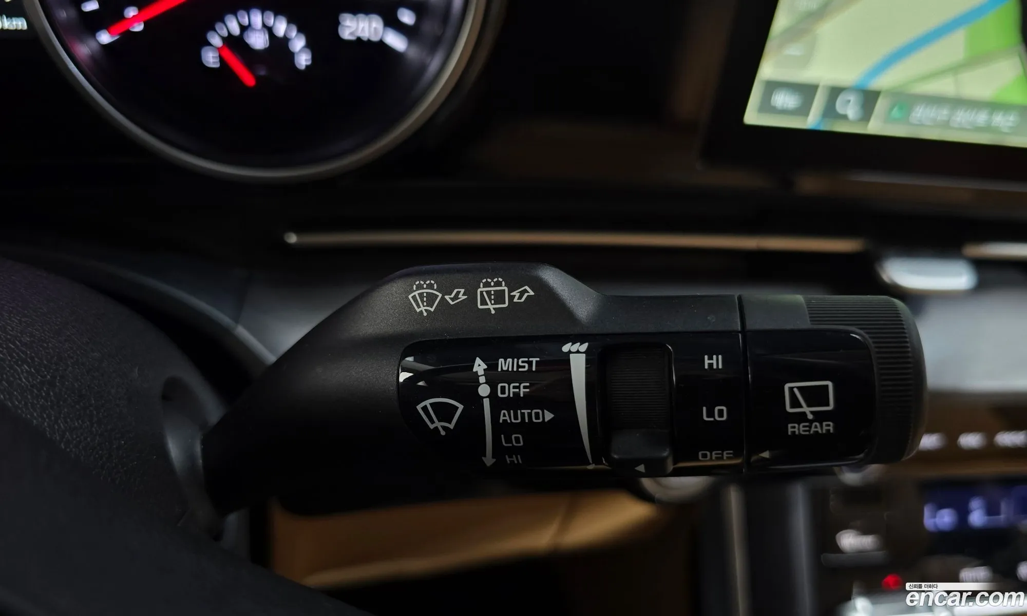 Kia Carnival 2022 KNANB81BBPS256620 — 11