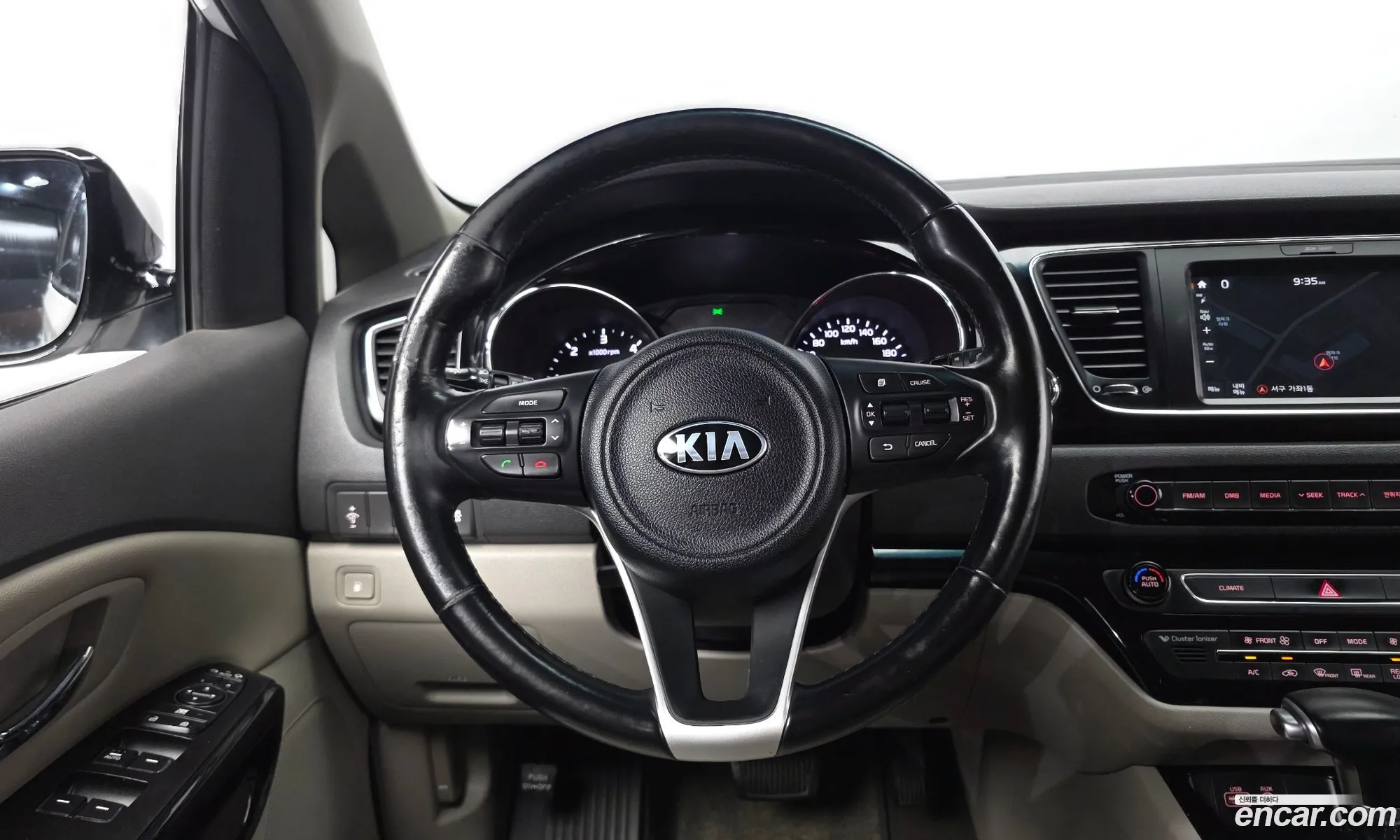 Kia Carnival 2017 — 2