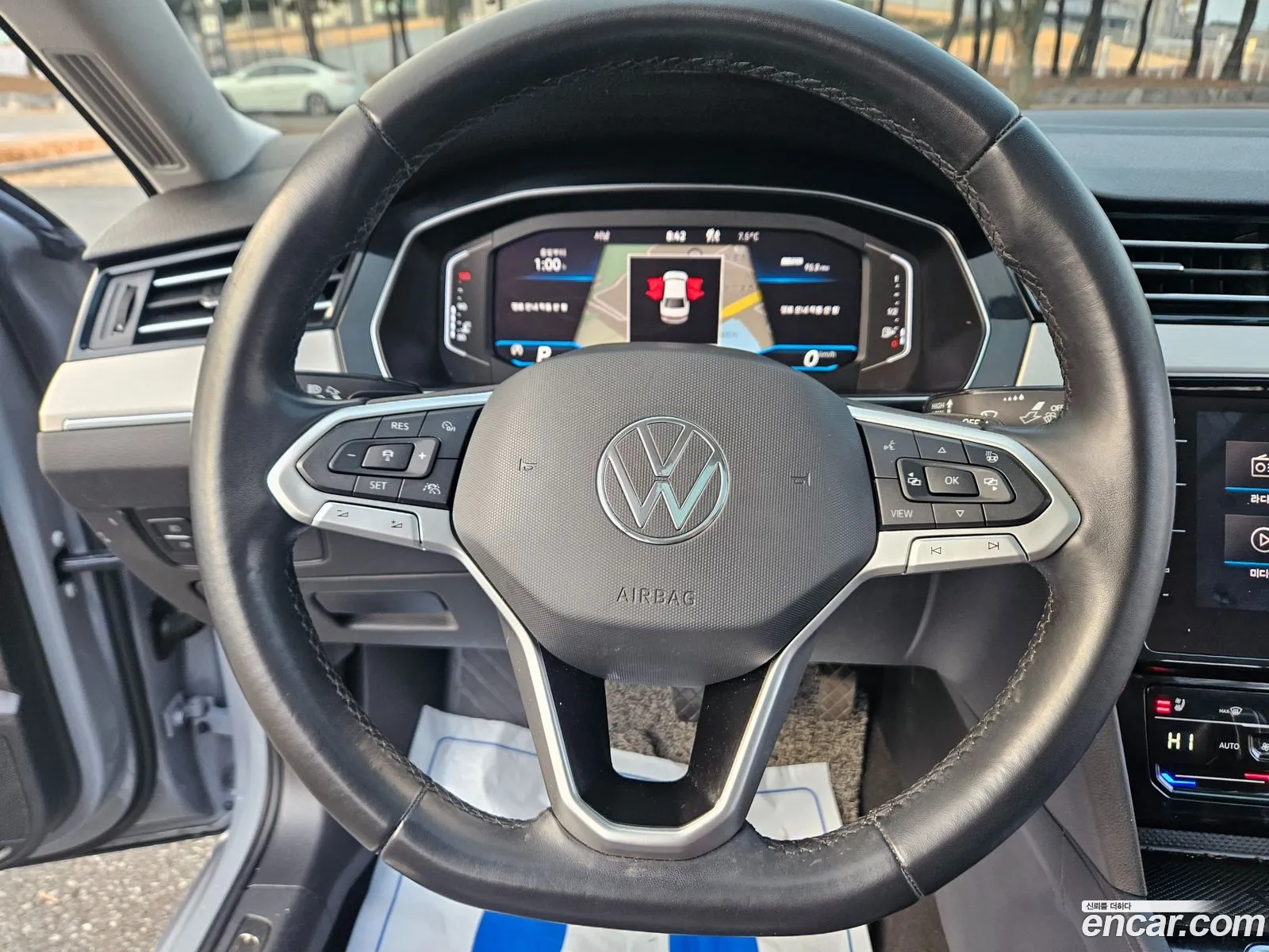 Volkswagen Passat GT 2022 — 10
