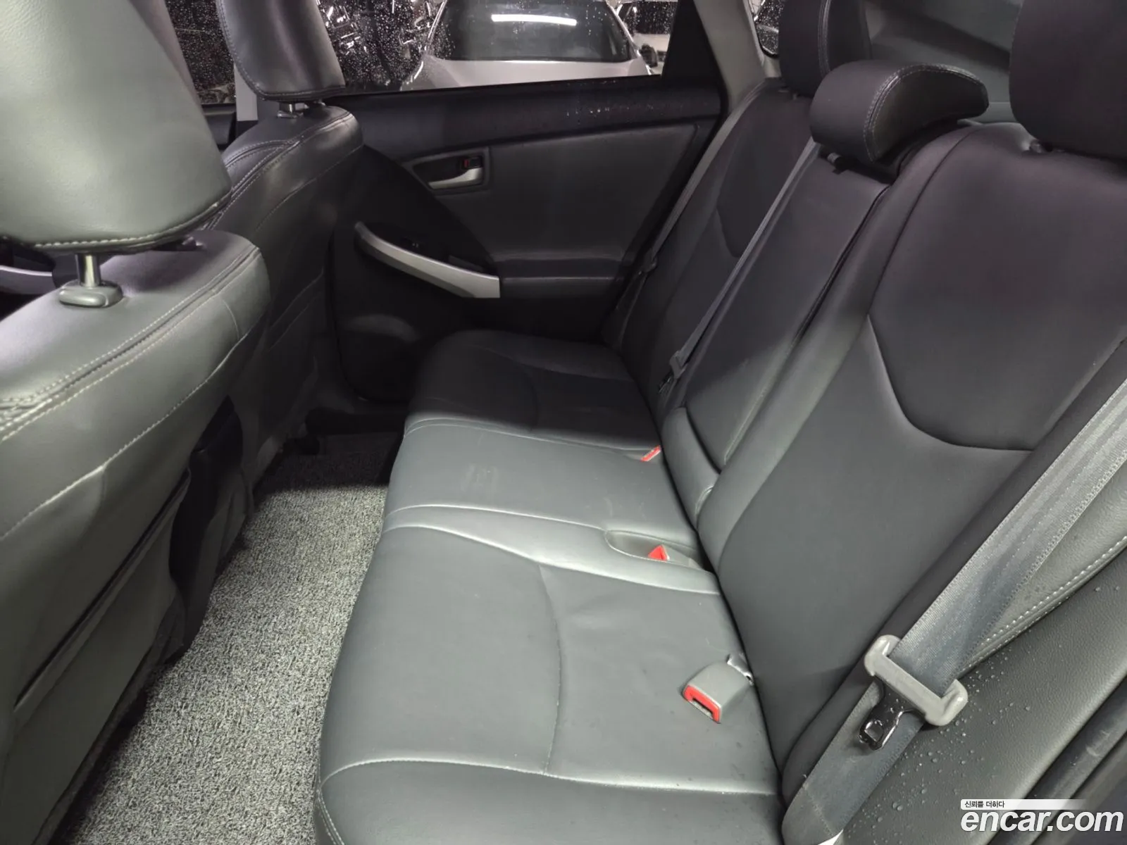 Toyota Prius 2014 — 12