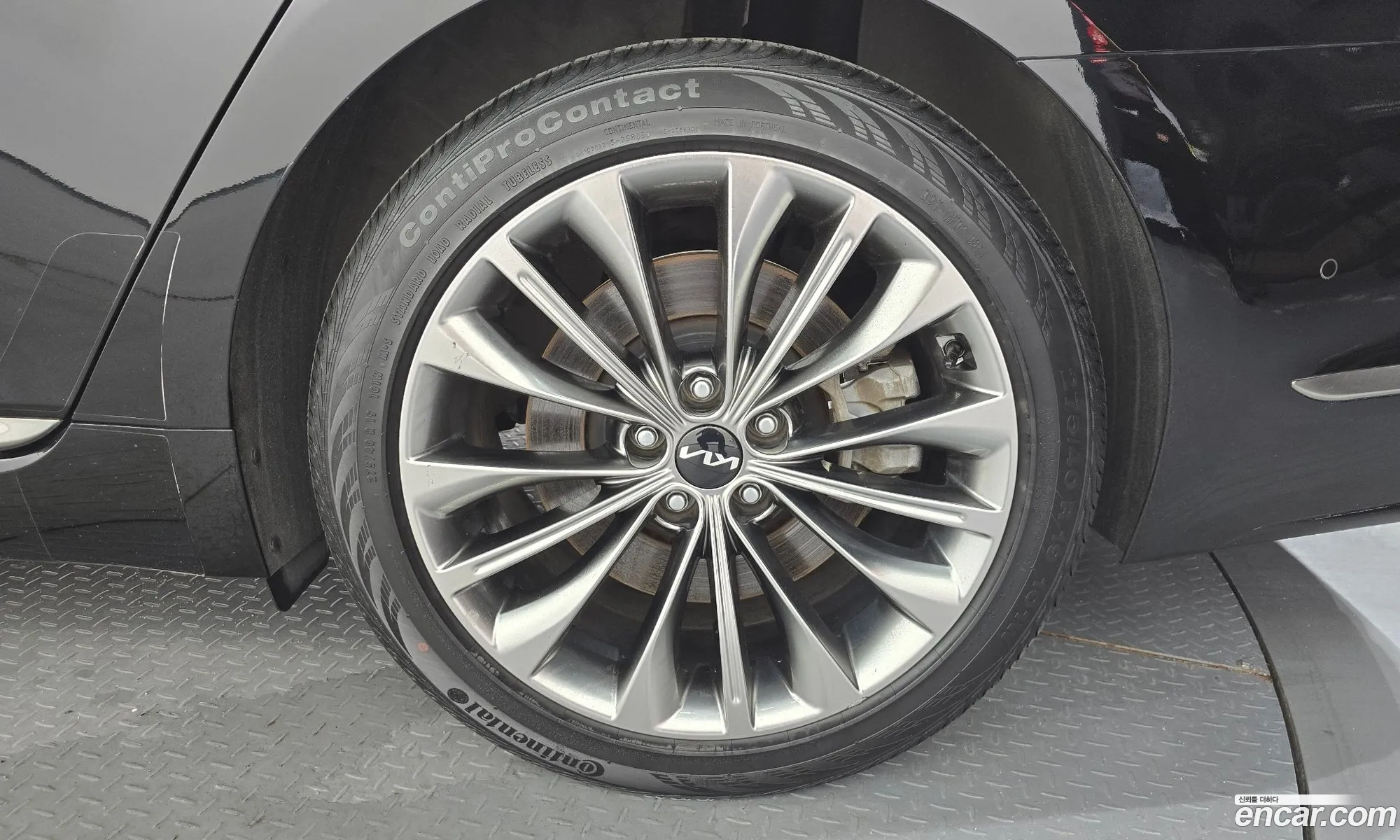 Kia K9 2022 KNAS2418DNS041807 — 8