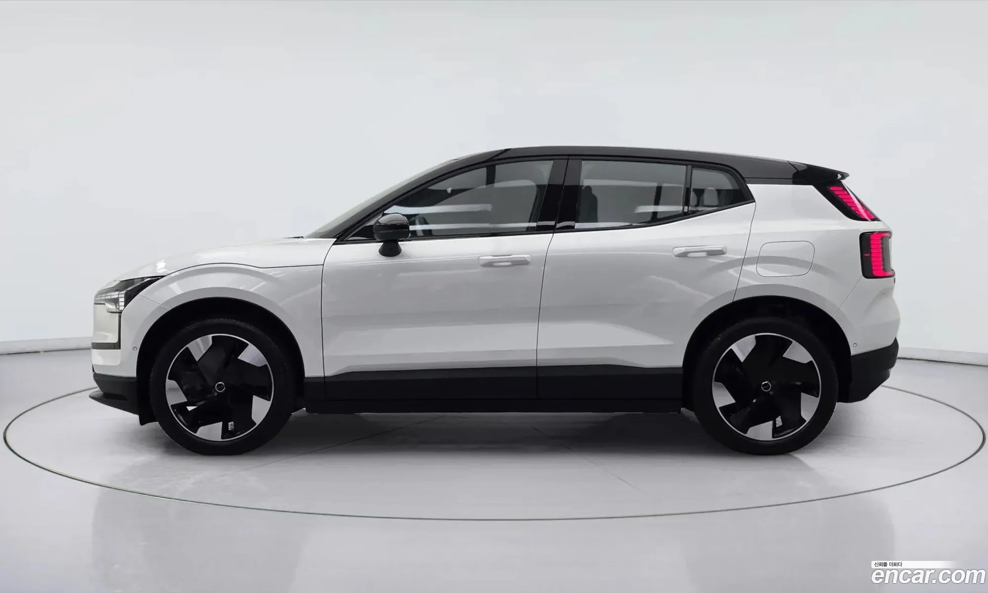 Volvo EX30 2025 — 15