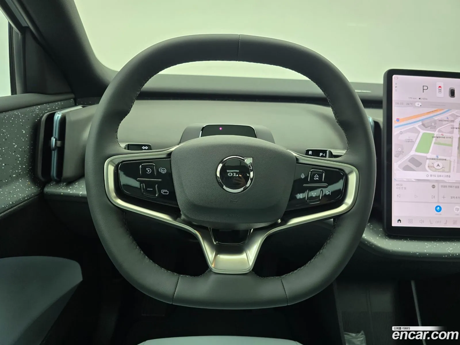 Volvo EX30 2025 — 3