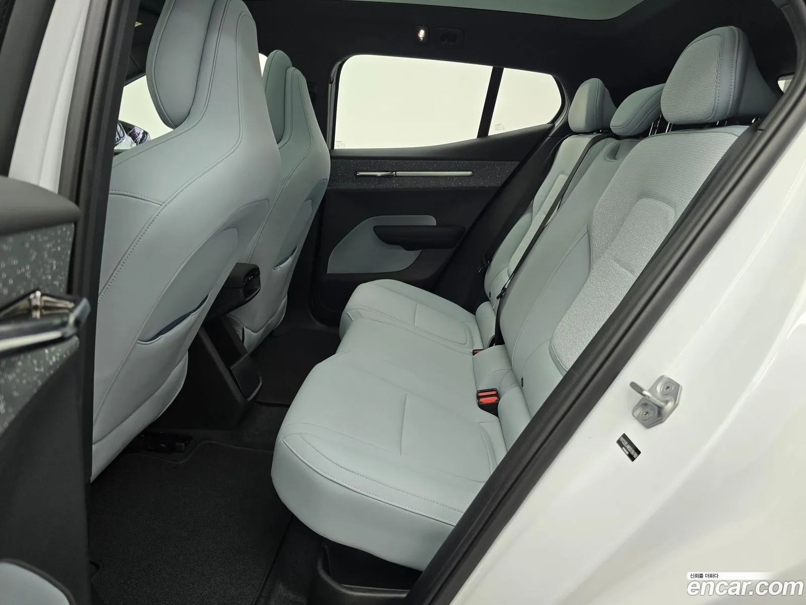 Volvo EX30 2025 — 5