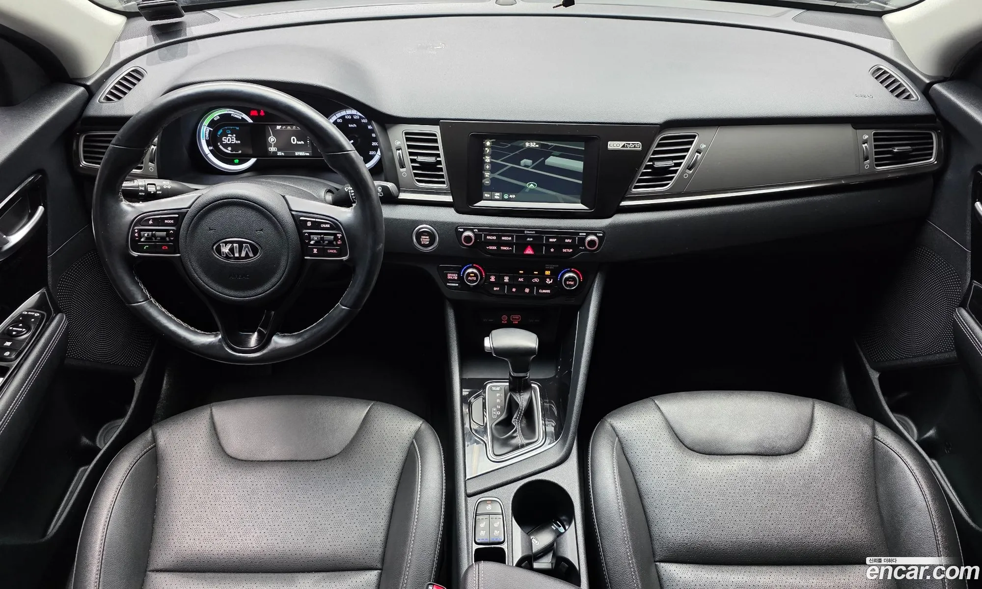 Kia Niro 2018 KNACB81CGJA245487 — 16