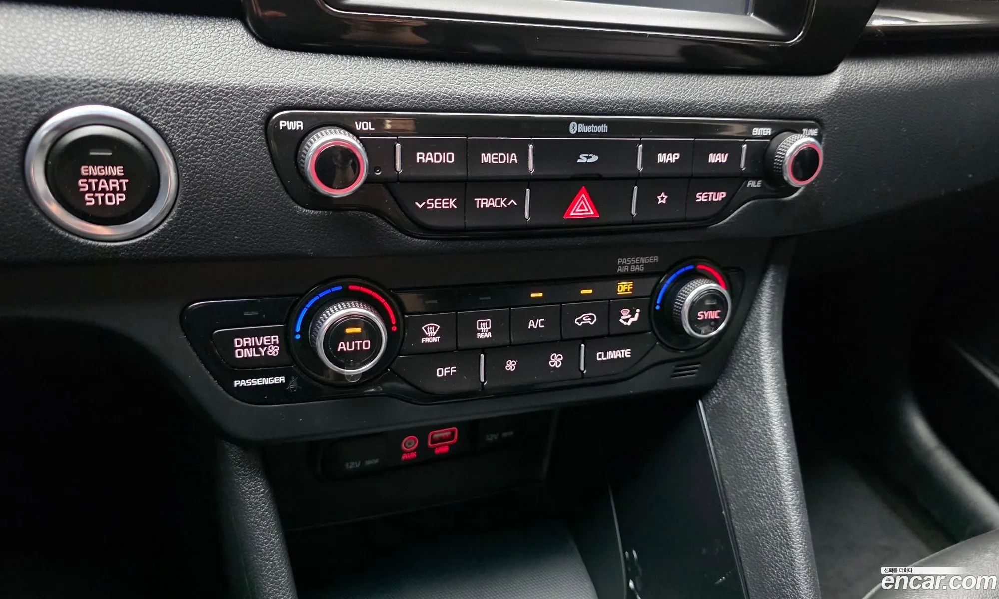 Kia Niro 2018 KNACB81CGJA245487 — 13