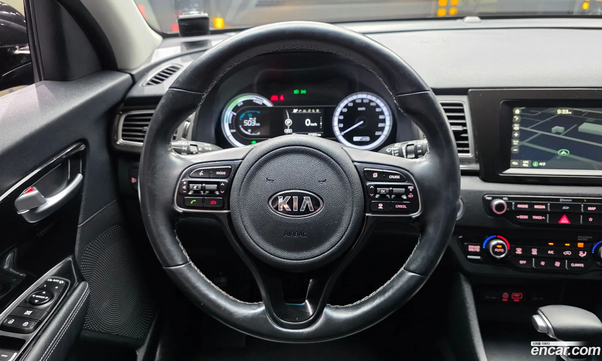 Kia Niro 2018 KNACB81CGJA245487 — 5