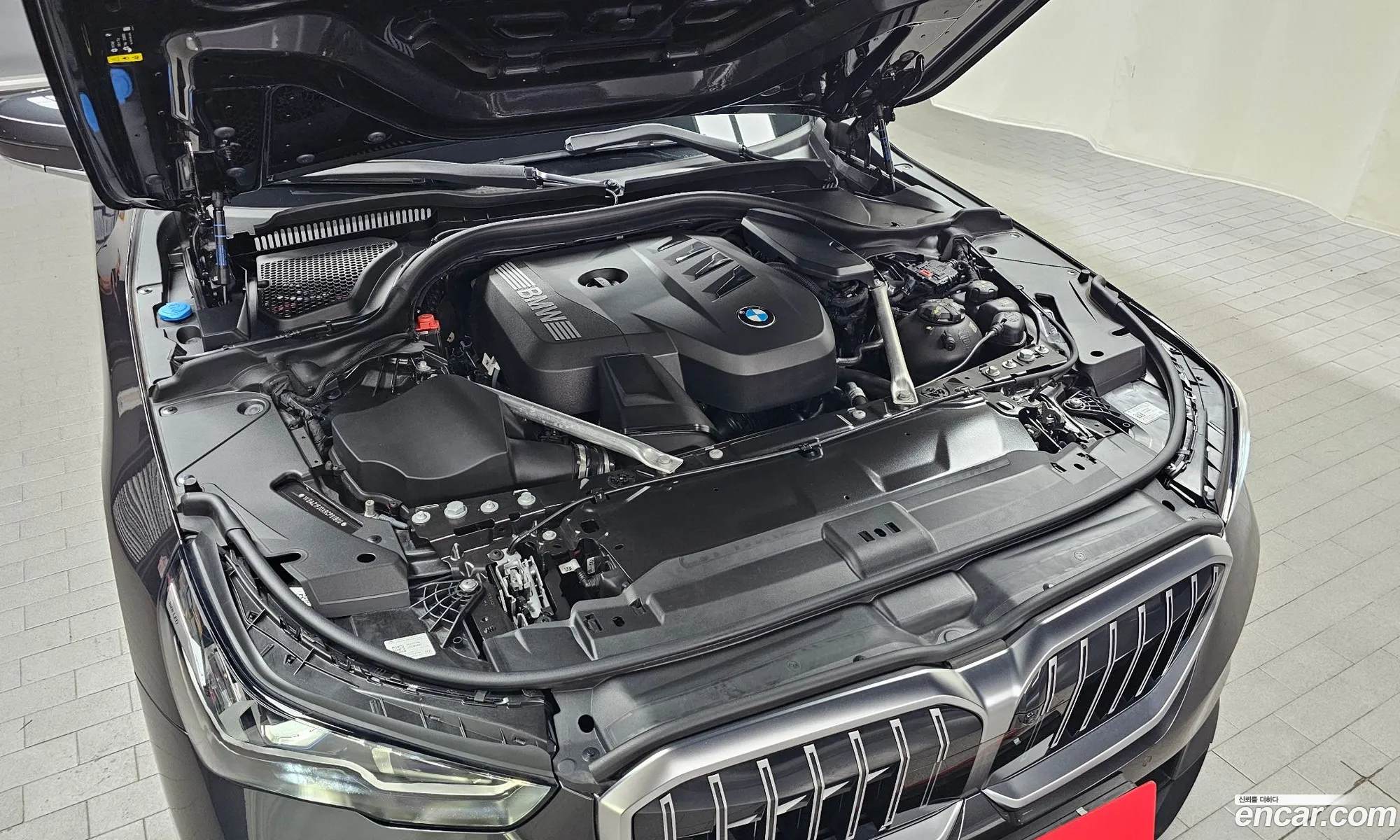 BMW 5 Series 2023 WBA21FJ0XRCP91900 — 28