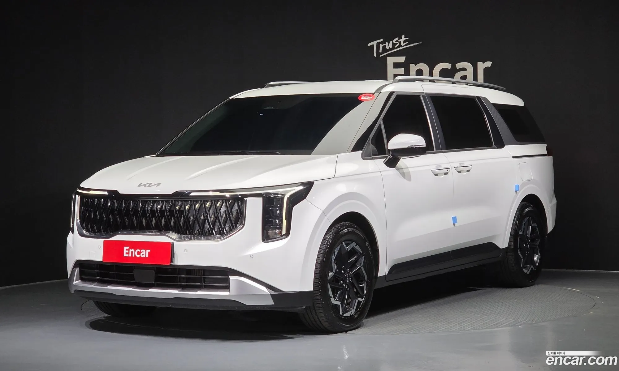 Kia Carnival 2024 — 25