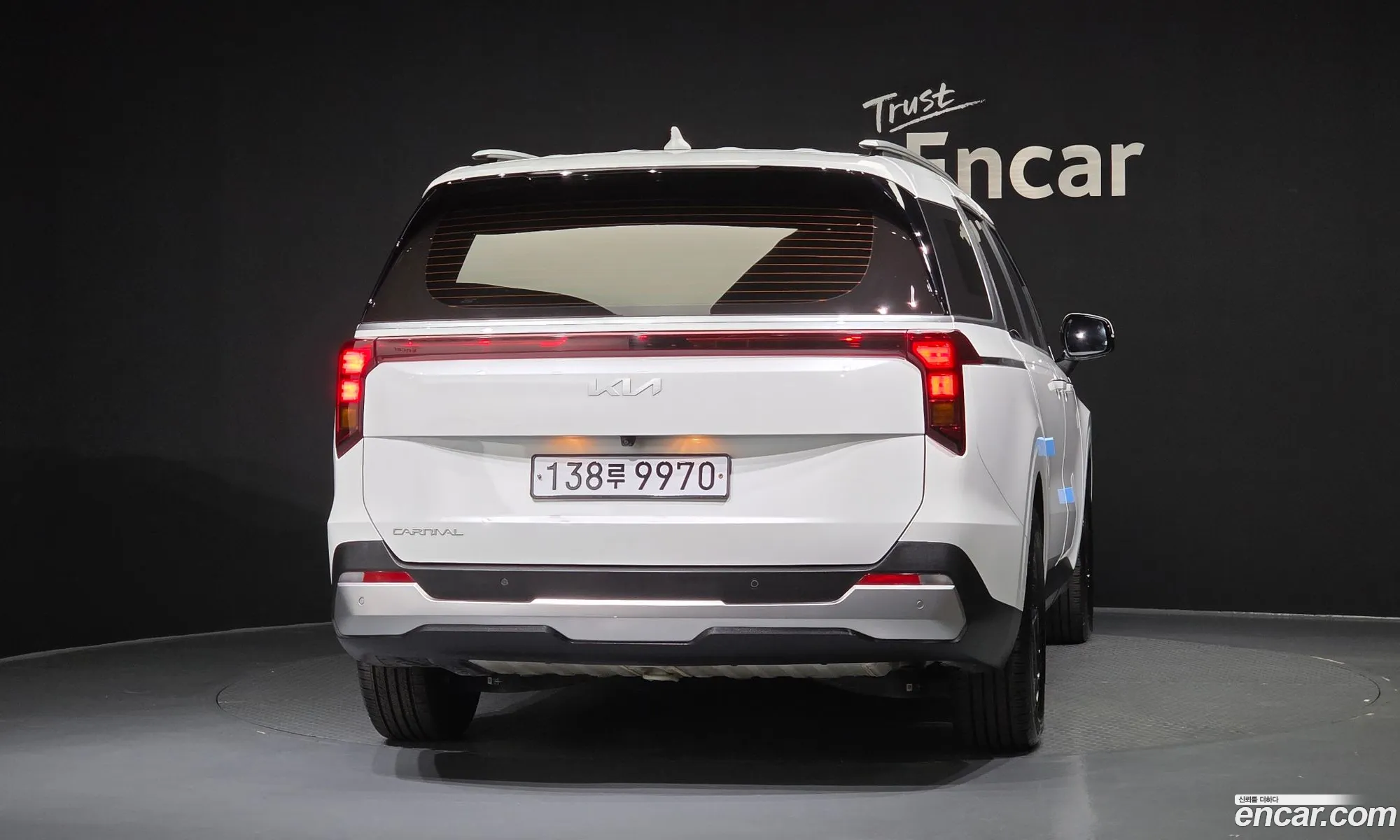 Kia Carnival 2024 — 12