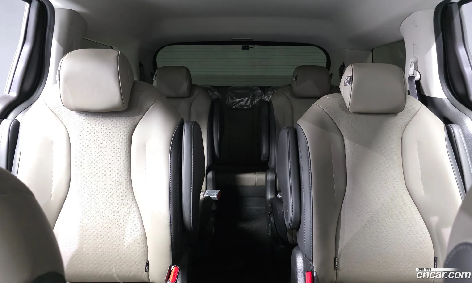 Kia Carnival 2024 — 10