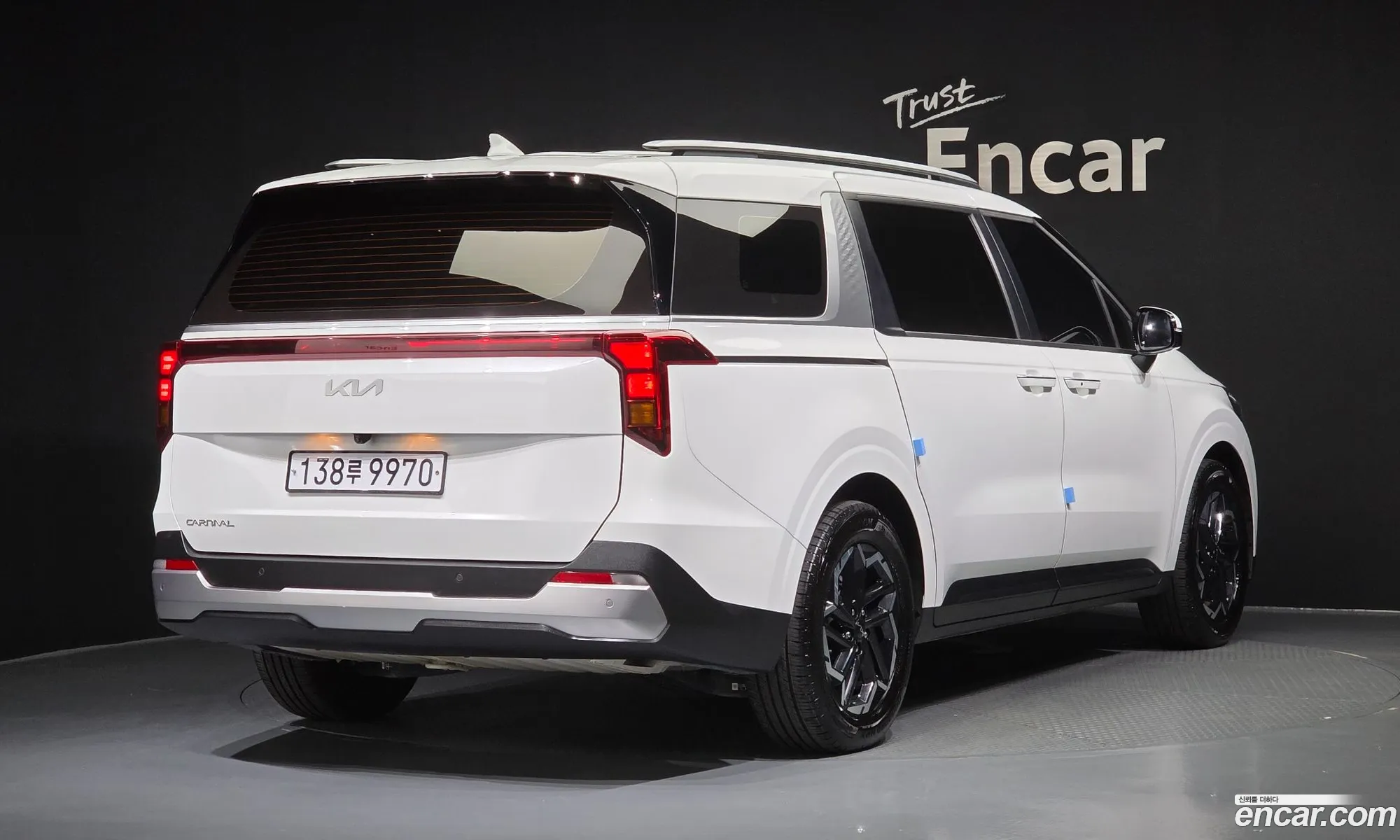 Kia Carnival 2024 — 23