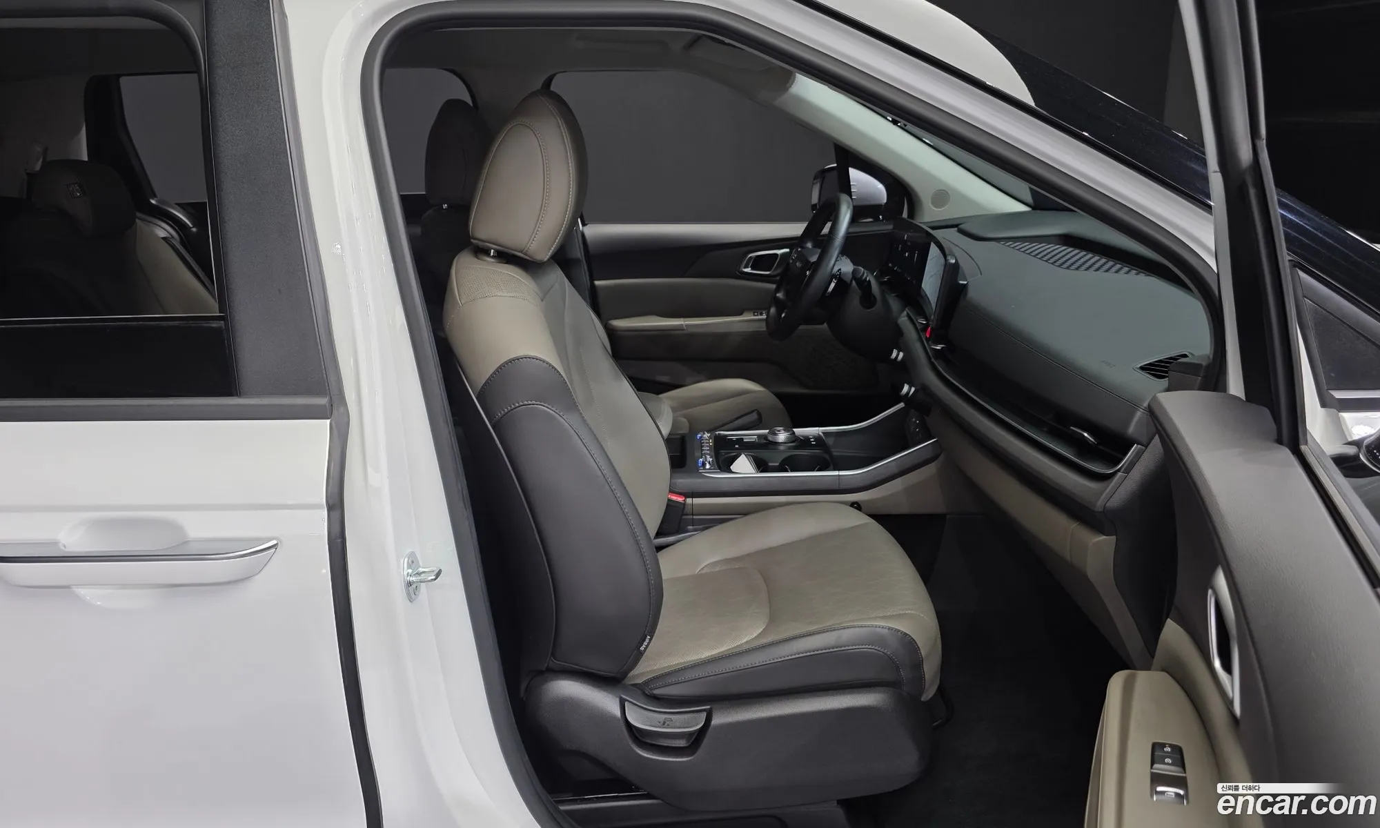 Kia Carnival 2024 — 34