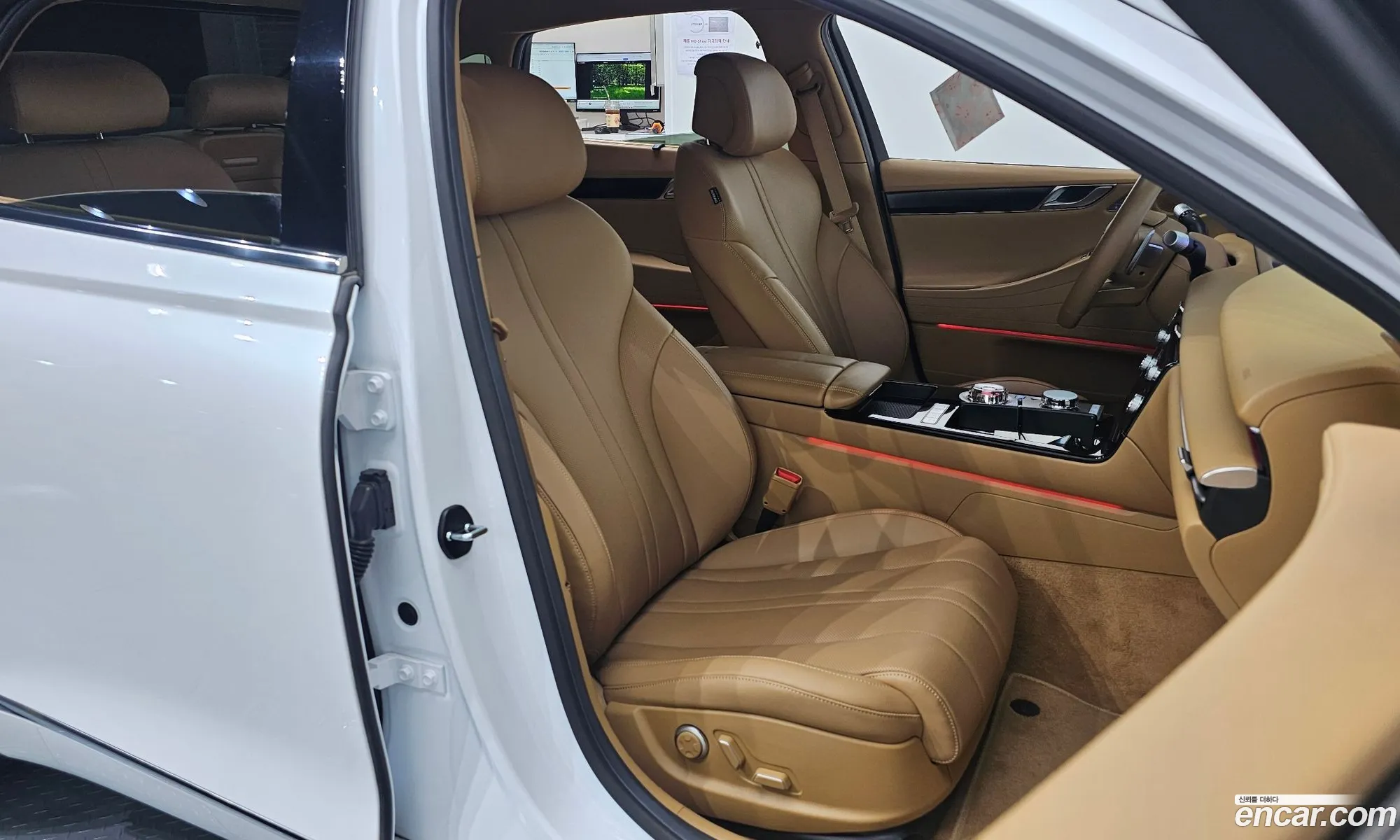 Genesis G80 2024 — 32