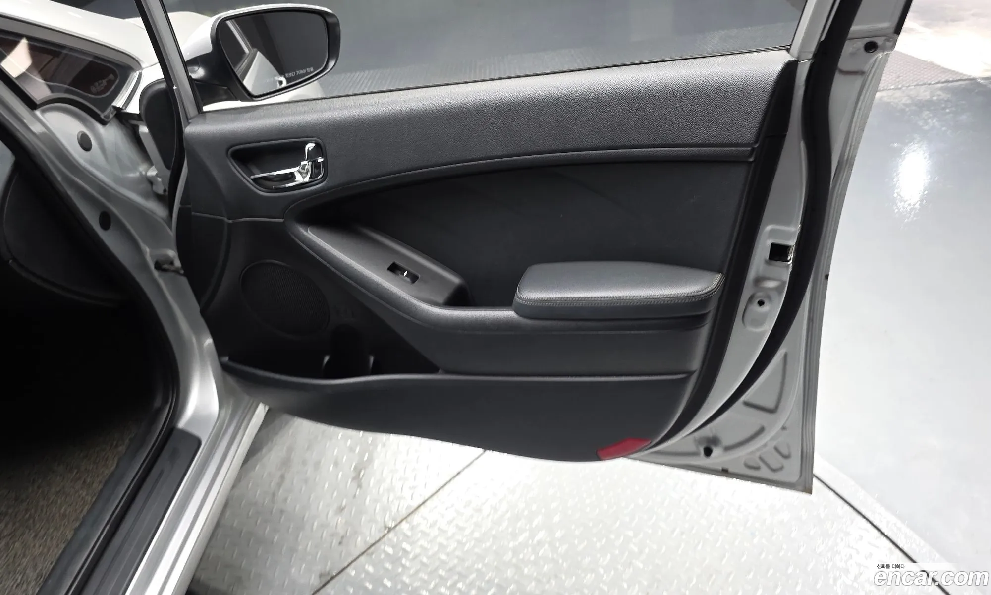 Kia K3 2013 KNAFZ412BDA090380 — 12