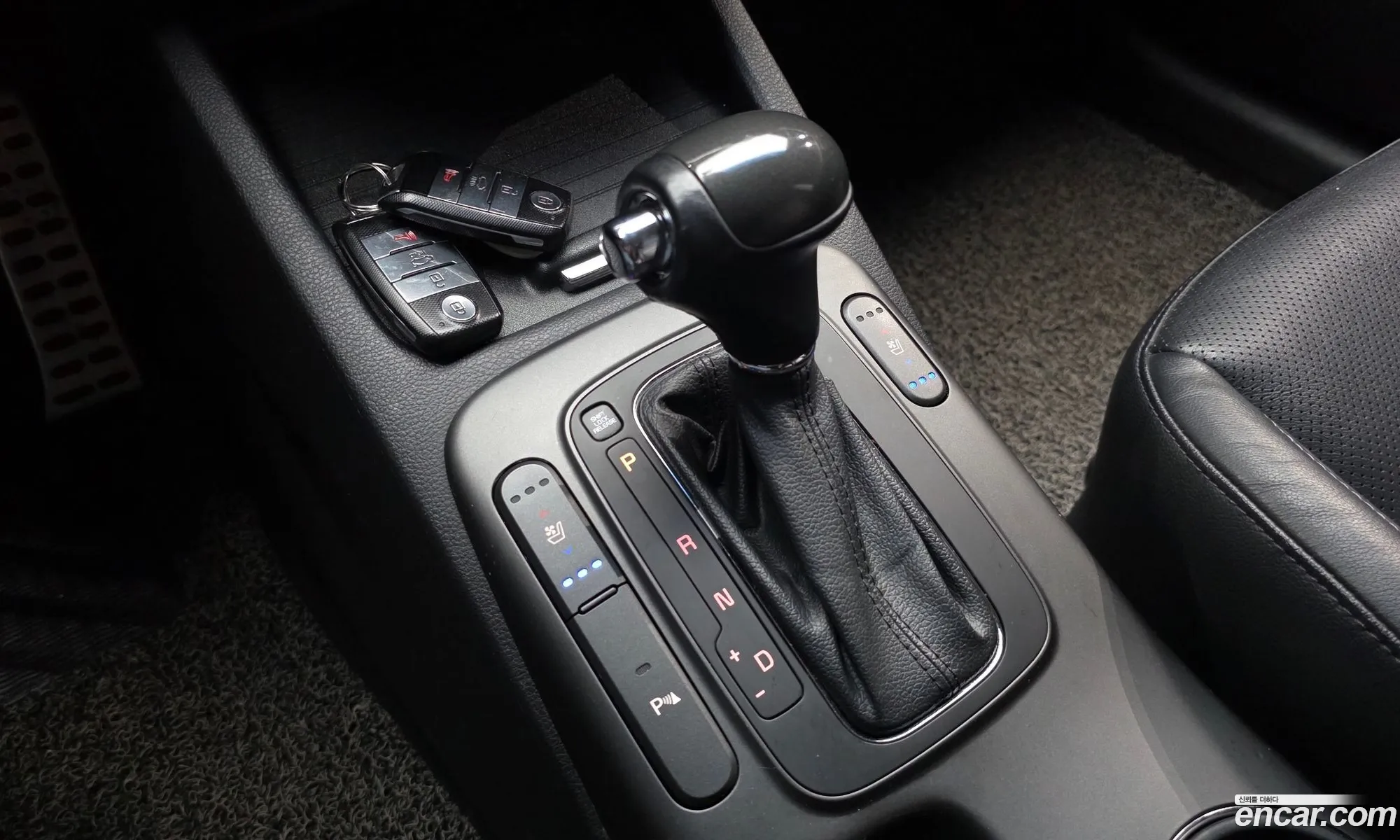 Kia K3 2013 KNAFZ412BDA090380 — 25