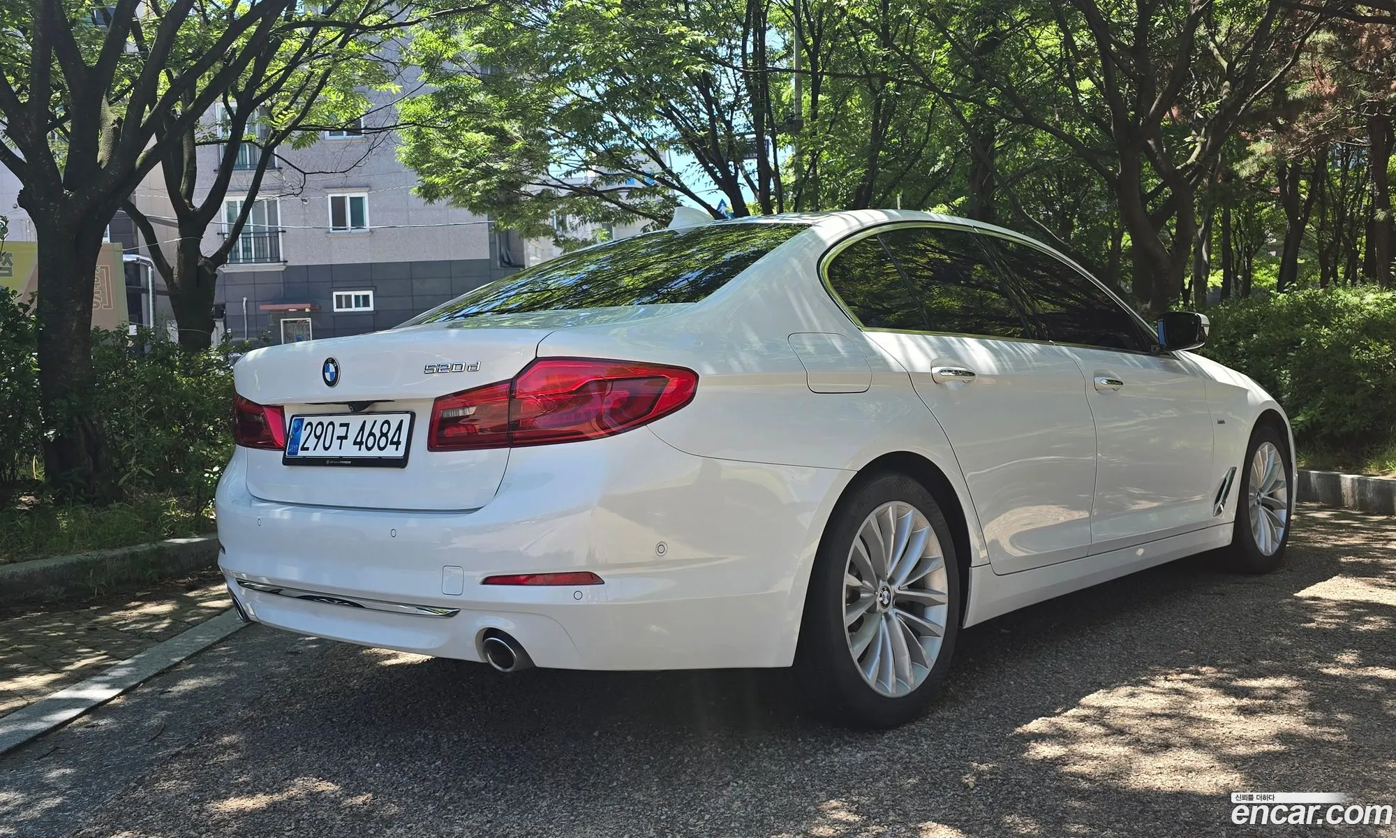 BMW 5 Series 2018 — 3