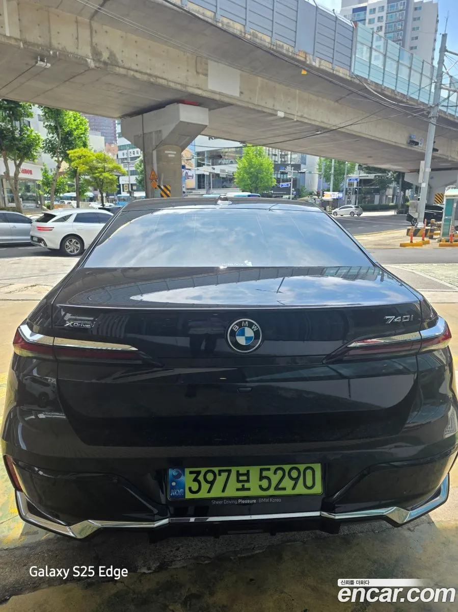 BMW 7 Series 2025 — 2