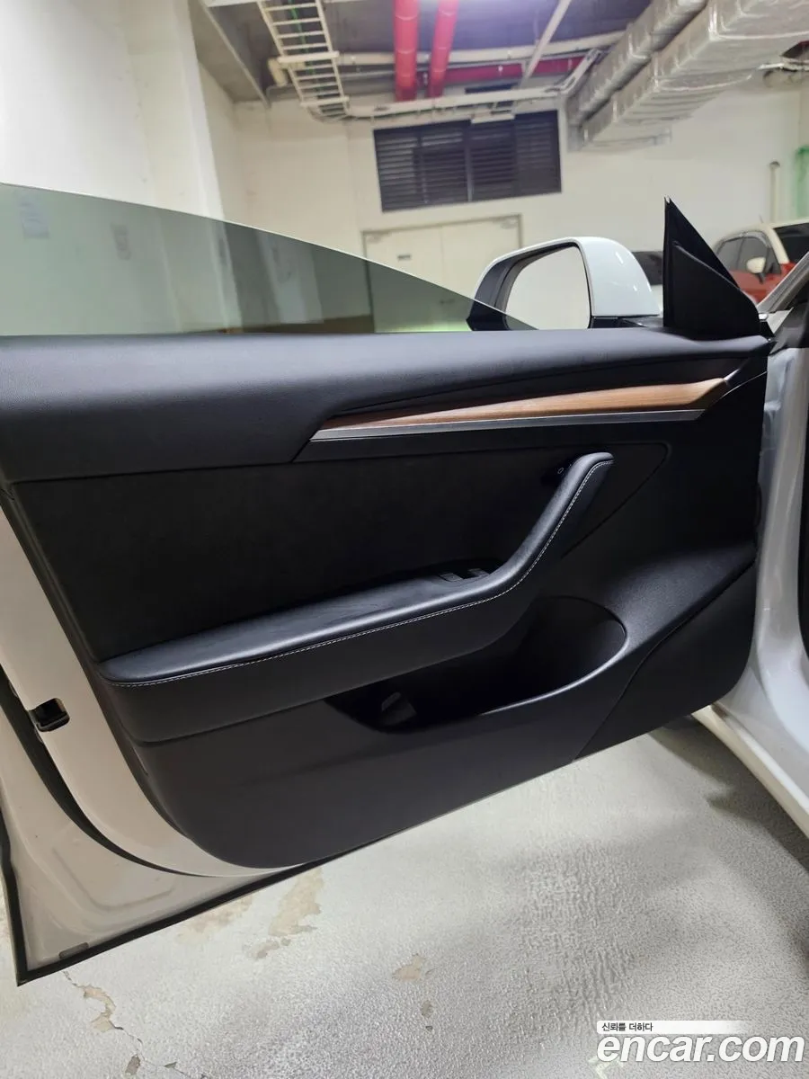 Tesla Model 3 2022 — 7