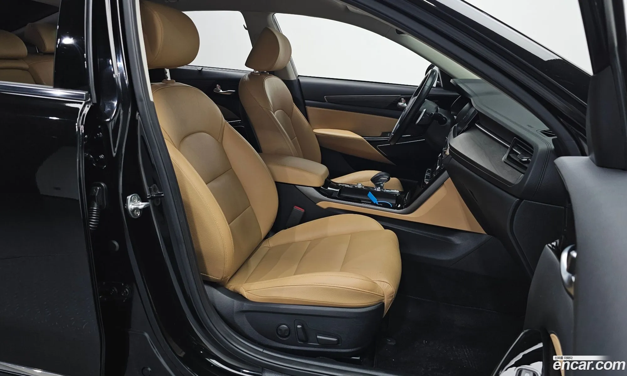 Kia K7 Premier 2019 KNALC41BBLA200146 — 11