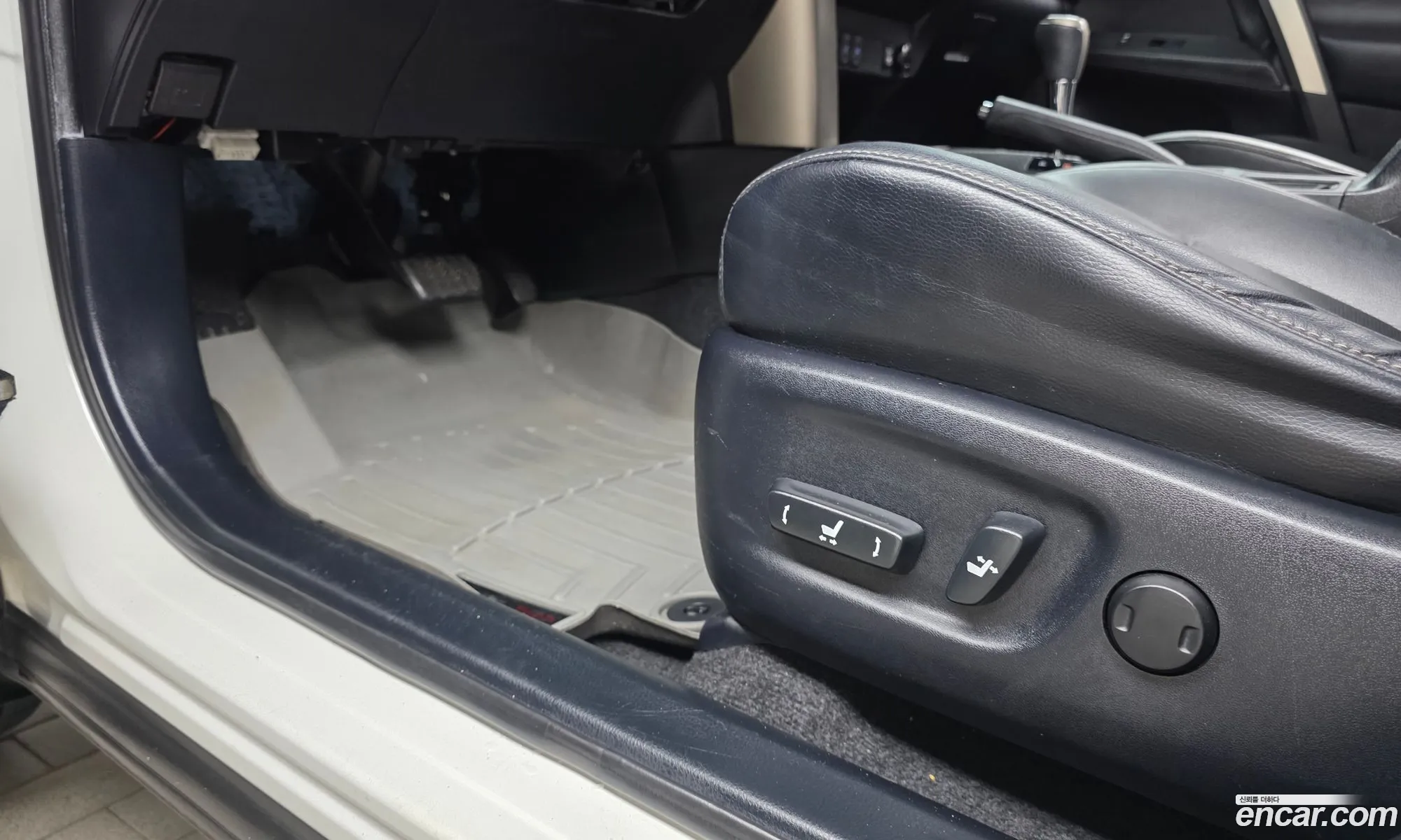 Toyota RAV4 2014 JTMDFREV2ED056076 — 11