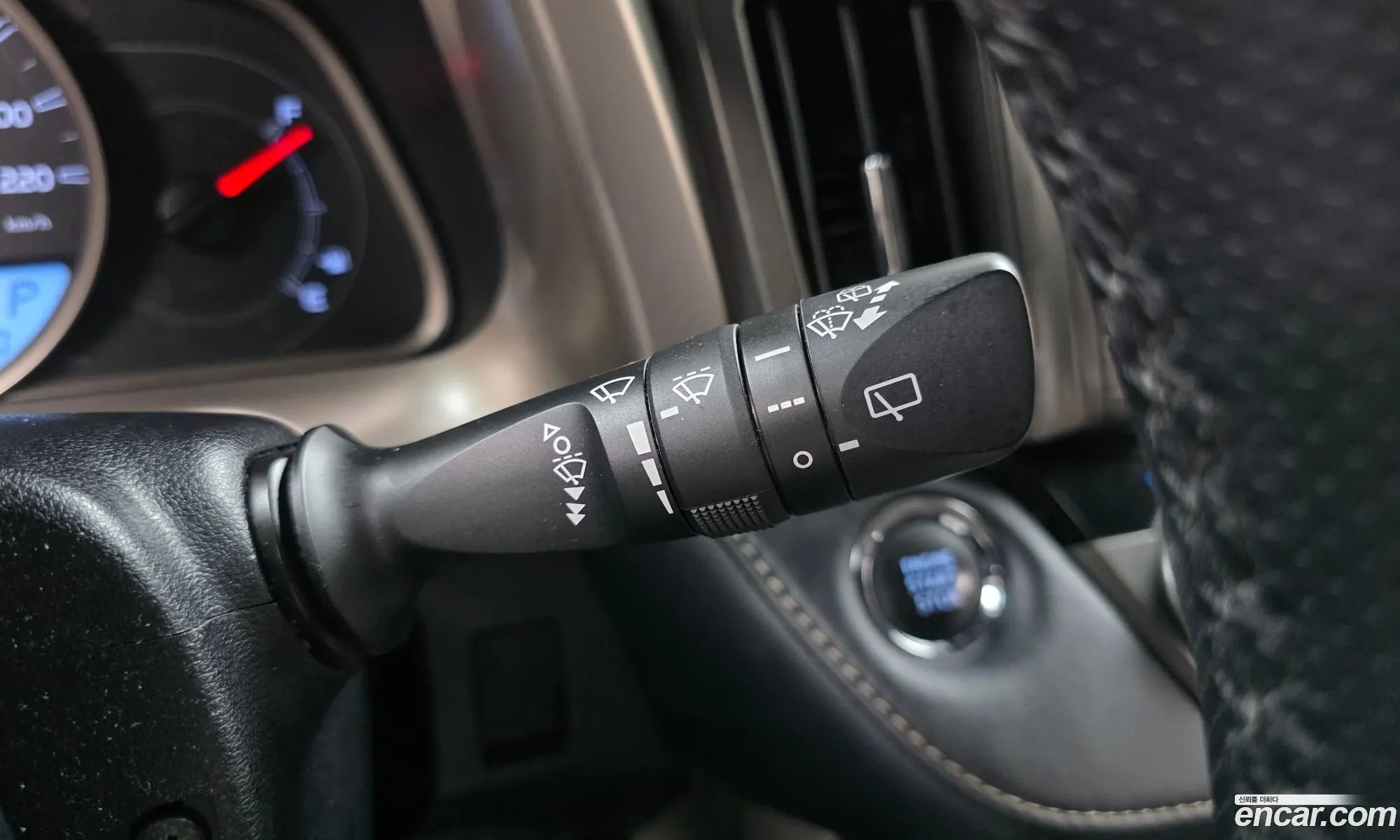 Toyota RAV4 2014 JTMDFREV2ED056076 — 10