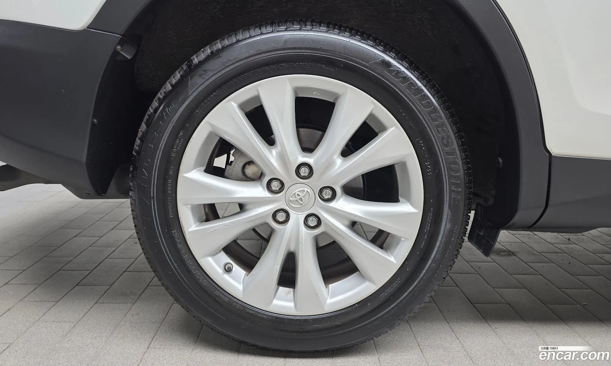 Toyota RAV4 2014 JTMDFREV2ED056076 — 8
