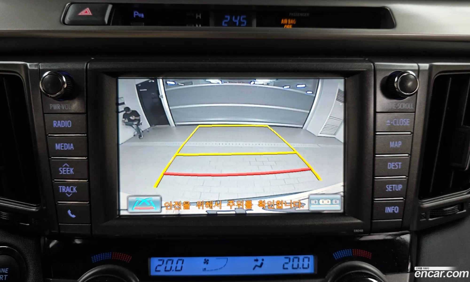 Toyota RAV4 2014 JTMDFREV2ED056076 — 16