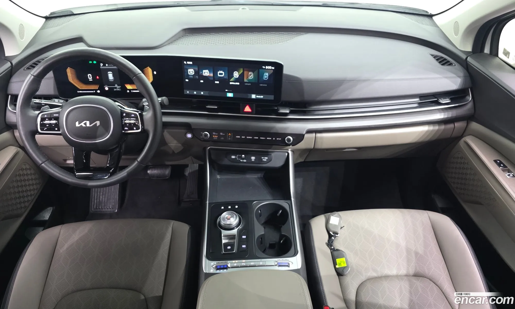 Kia Carnival 2024 — 3