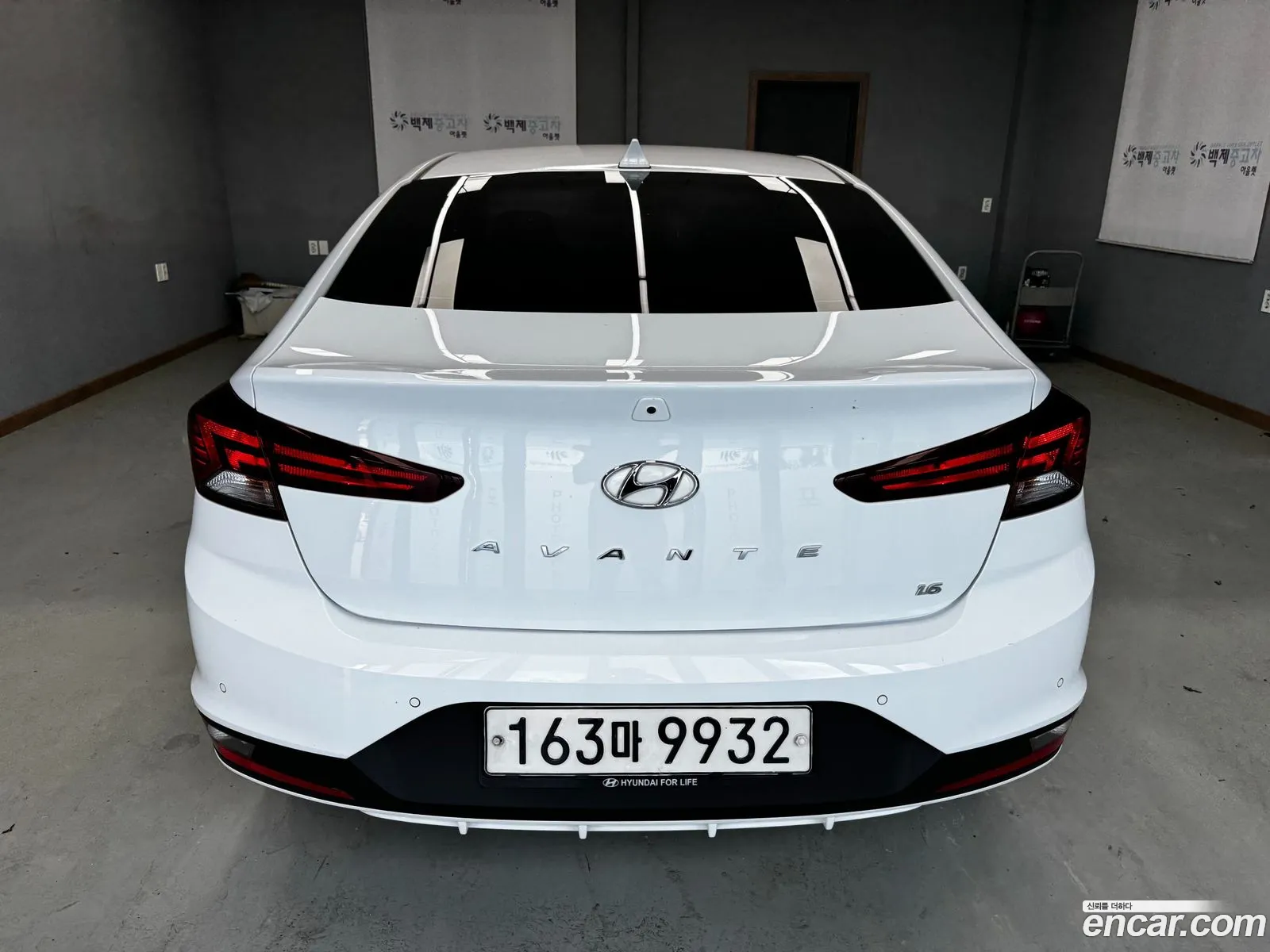 Hyundai Elantra AD 2019 — 2