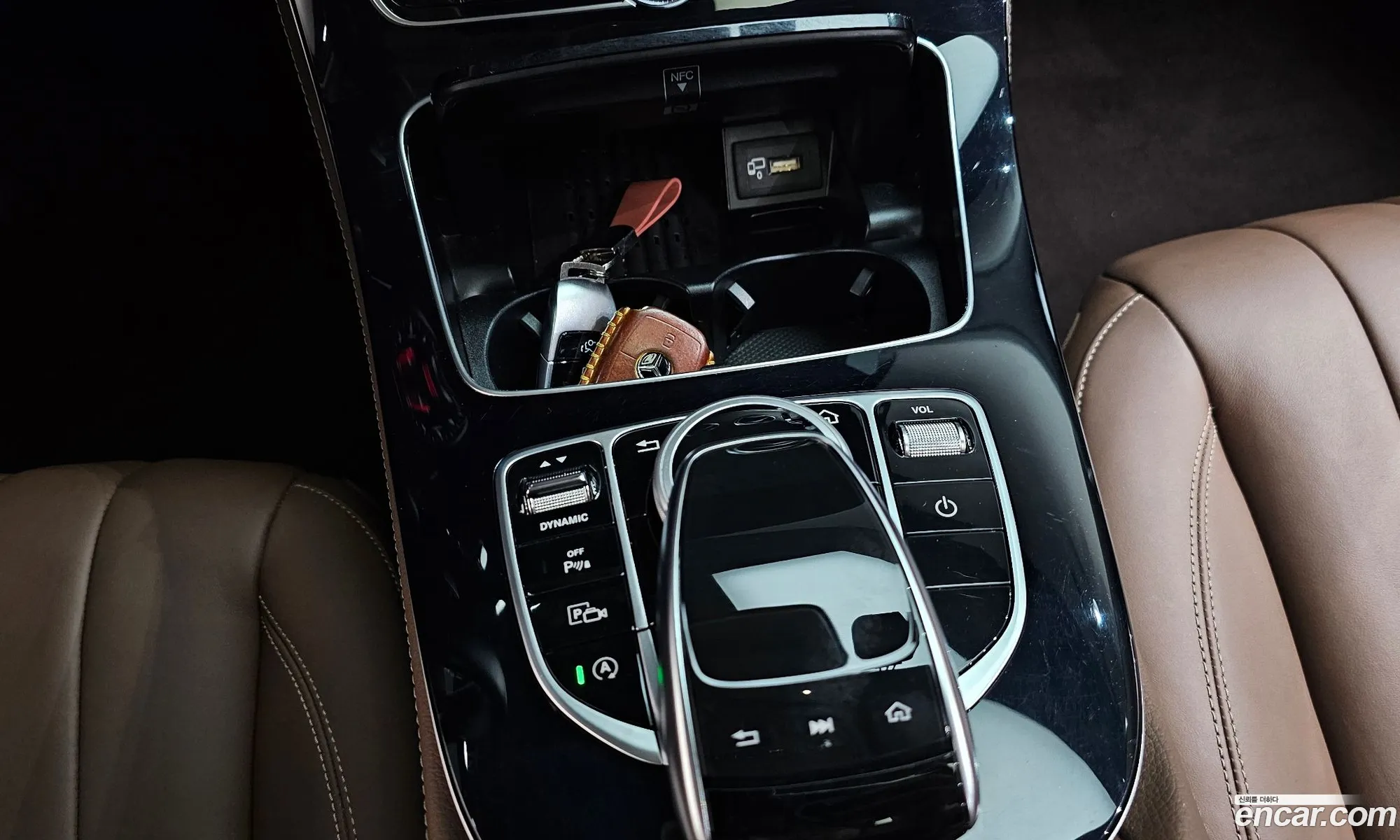 Mercedes-Benz E-Class W213 2019 WDDZF0EB7KA696603 — 15