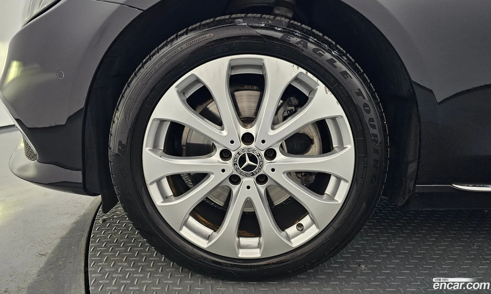 Mercedes-Benz E-Class W213 2019 WDDZF0EB7KA696603 — 11