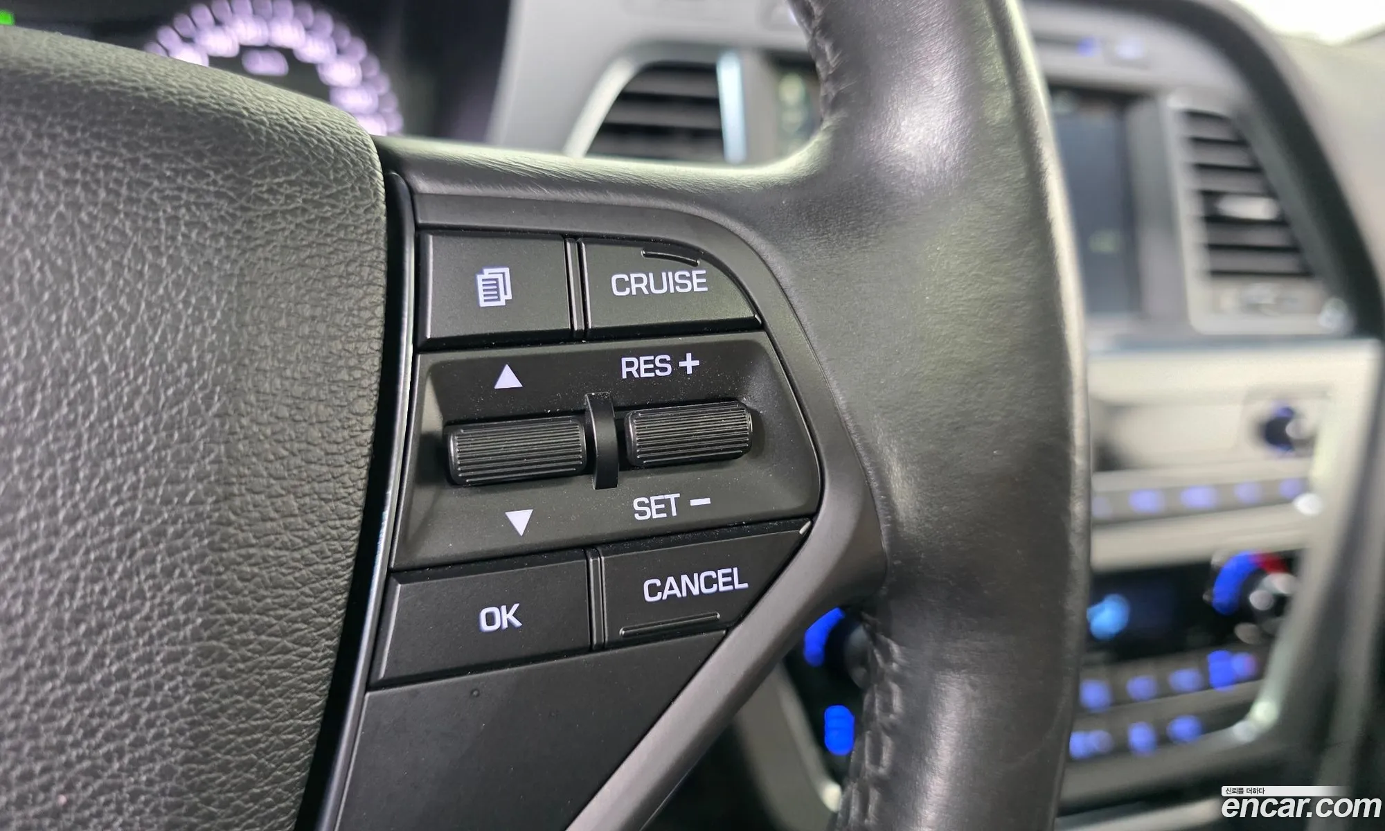 Hyundai LF Sonata 2014 — 18