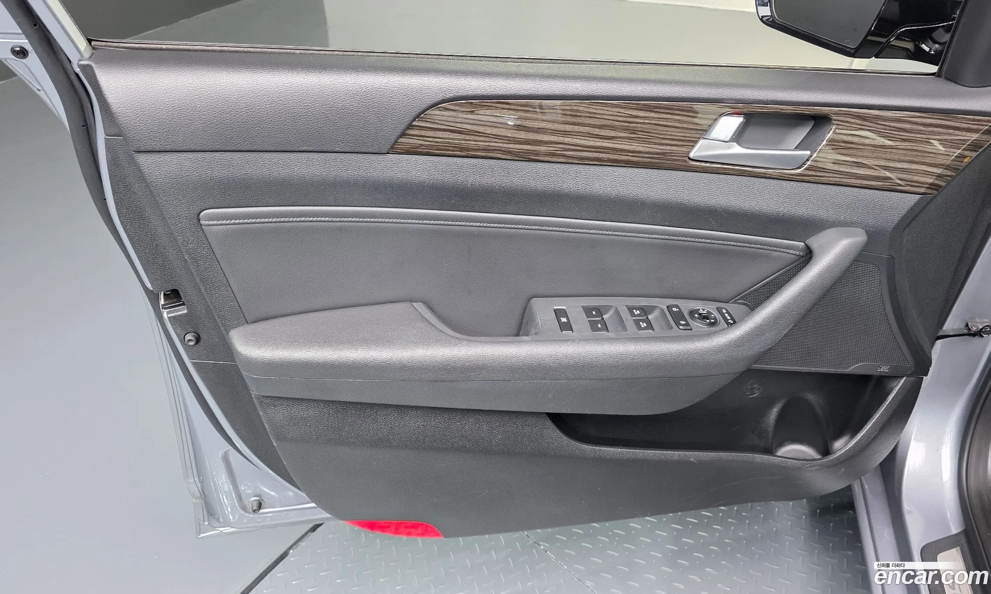 Hyundai LF Sonata 2014 — 2