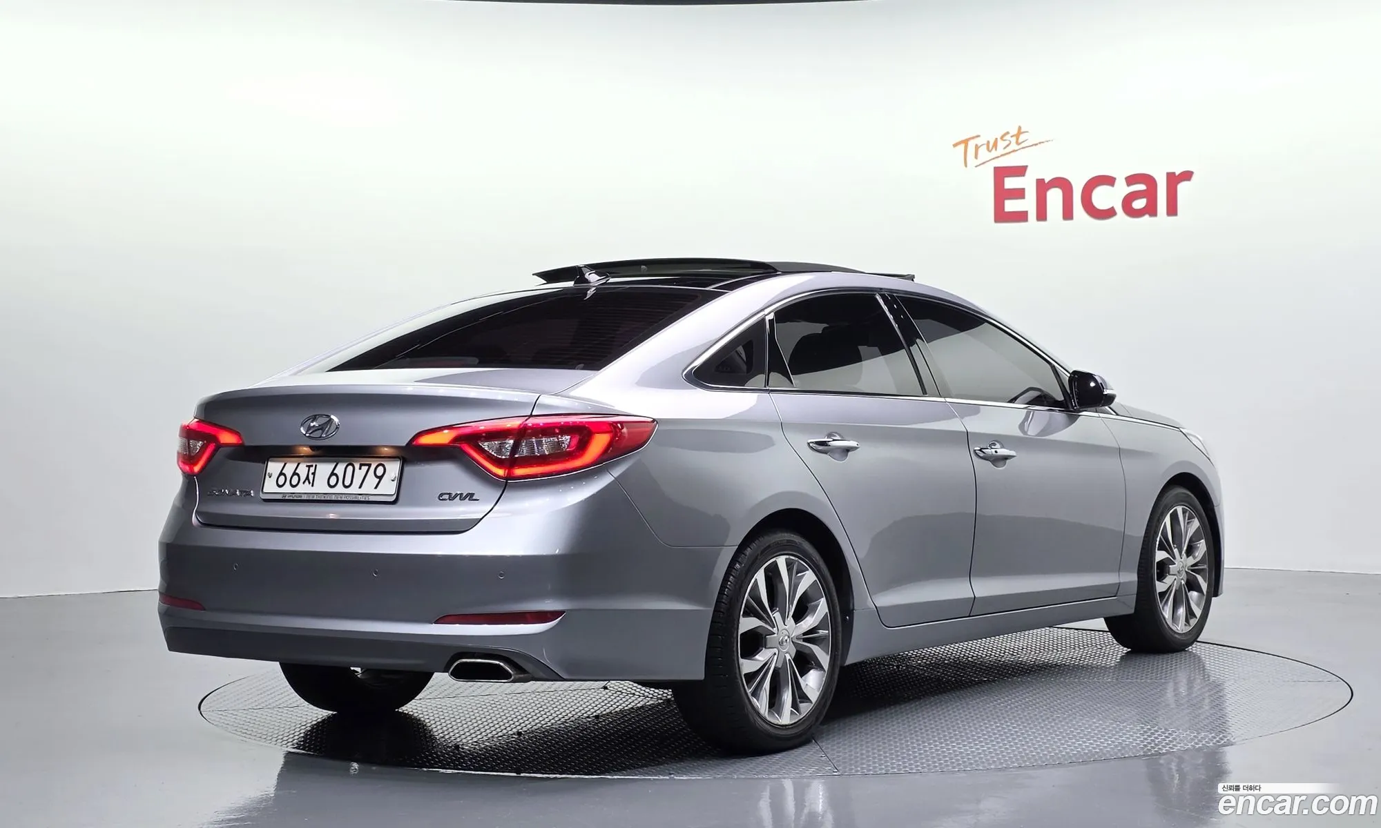 Hyundai LF Sonata 2014 — 22