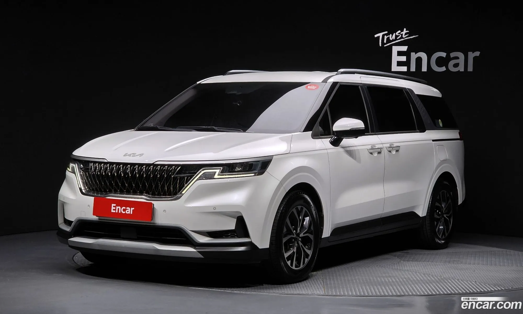Kia Carnival 2021 — 4